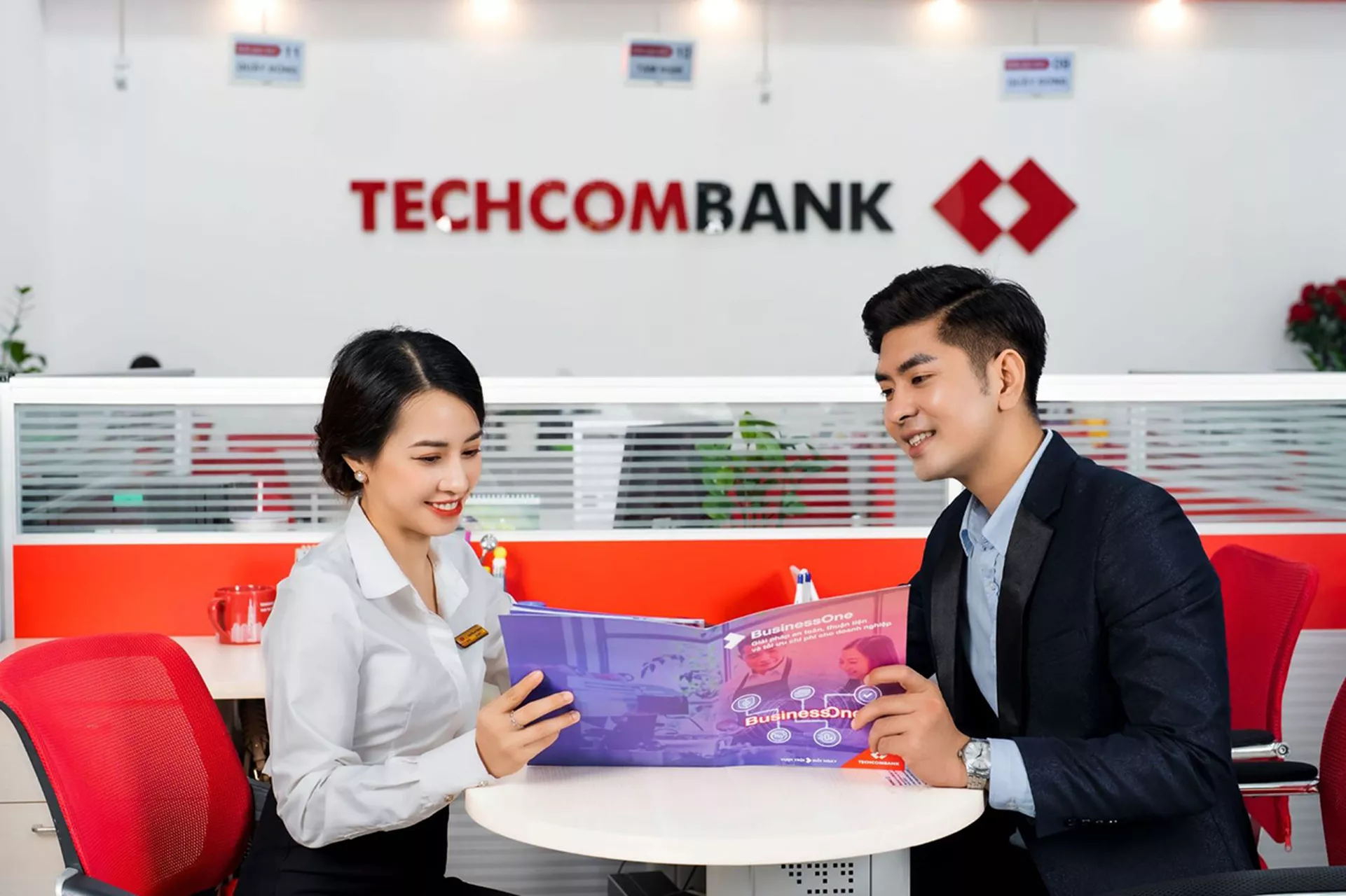 Vay ngân hàng Techcombank 1 tỷ mua nhà trong 20 năm, gốc lẫn lãi phải trả mỗi tháng là bao nhiêu?