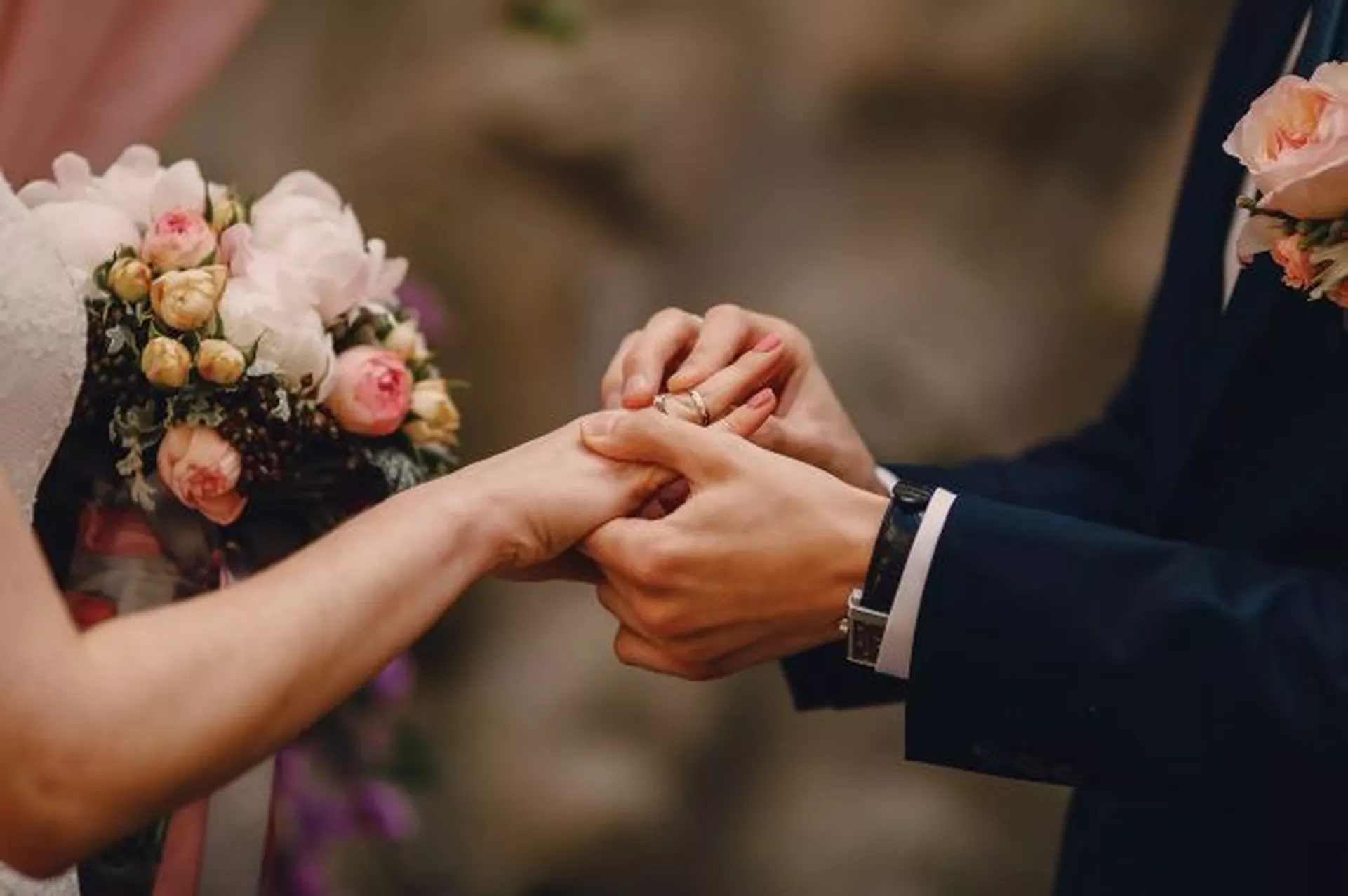 2 điểm trùng hợp trong "công thức" thành công của hôn nhân và đầu tư 