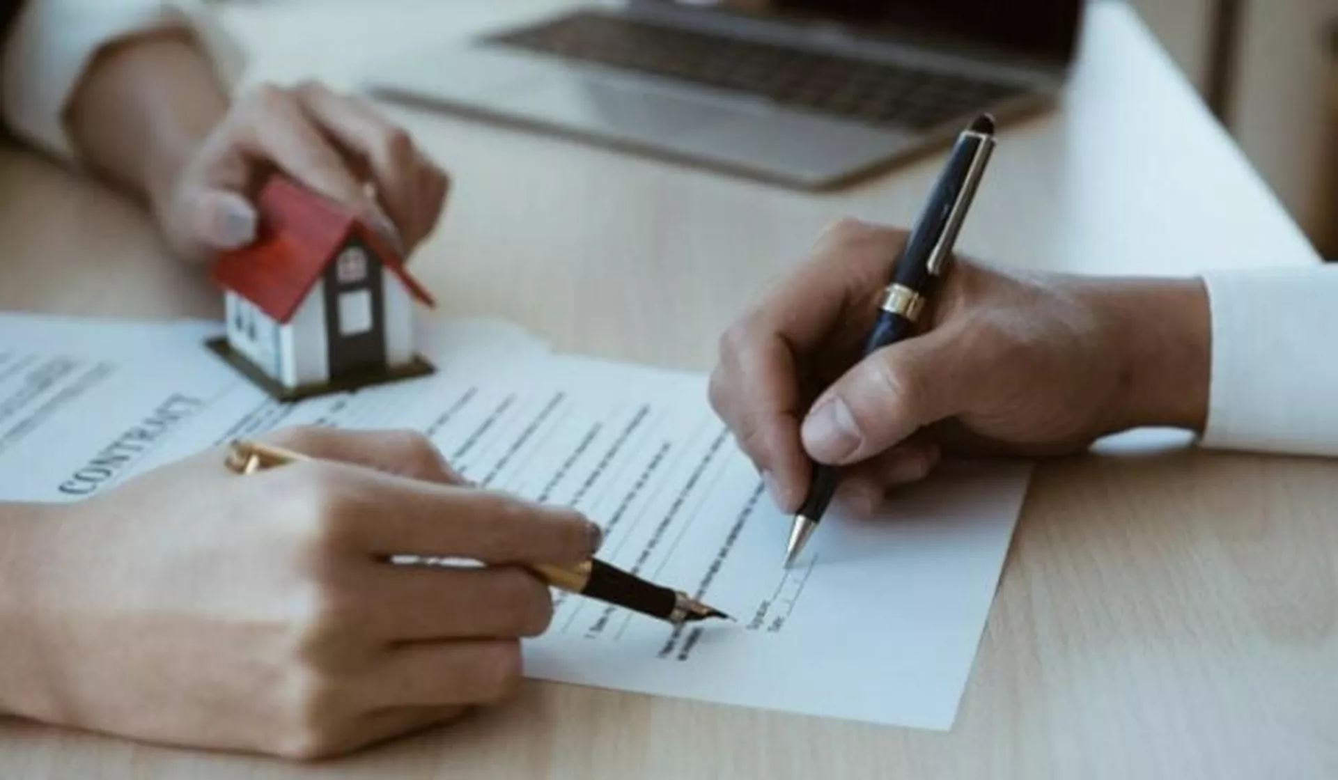 Hướng dẫn chi tiết quy trình mua bán nhà đất, nhà thổ cư theo quy định mới nhất