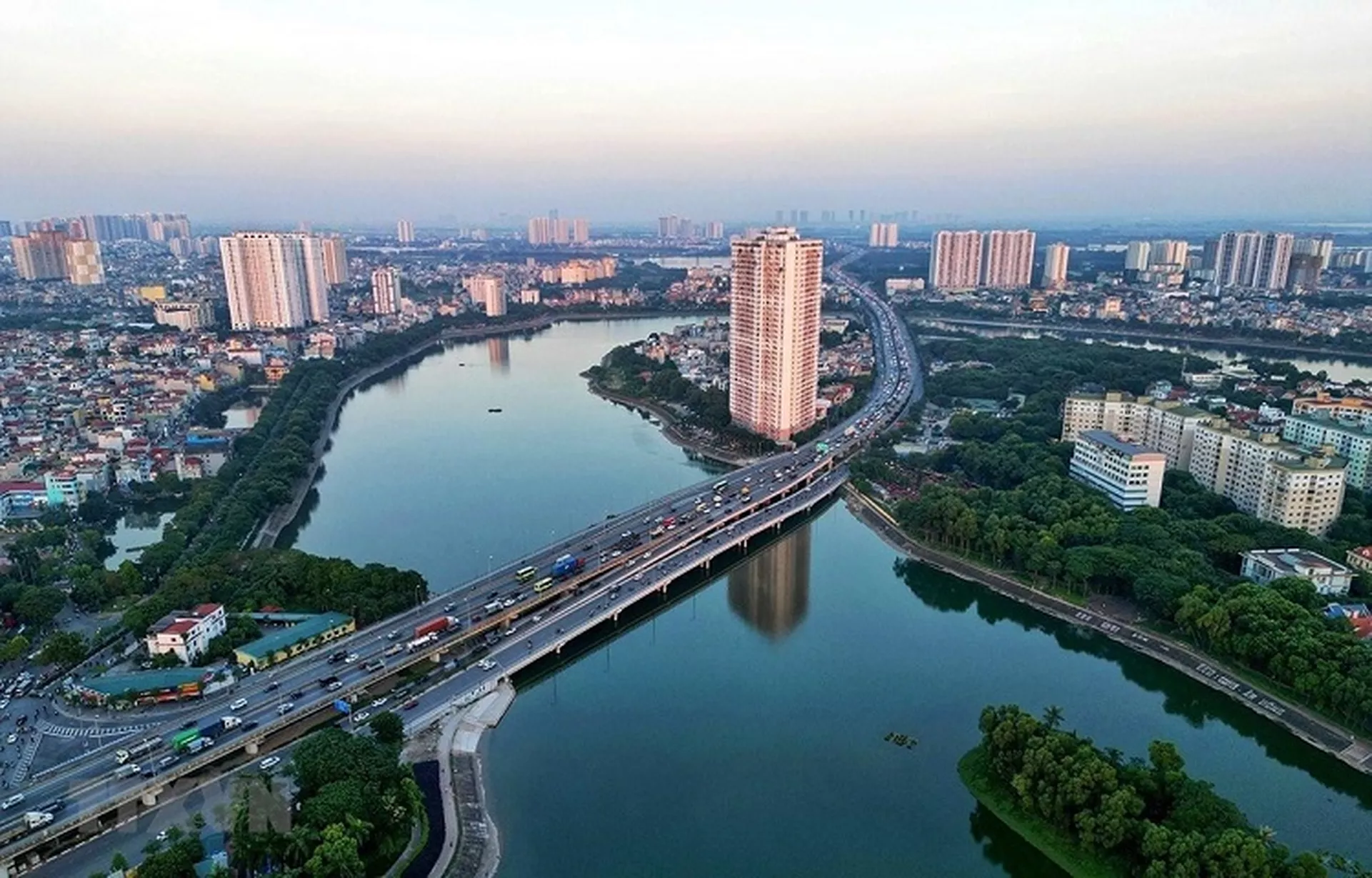 Thị Trường Căn Hộ Chung Cư 2025: Hàng Chục Ngàn Sản Phẩm Mới Đang Chờ Sẵn