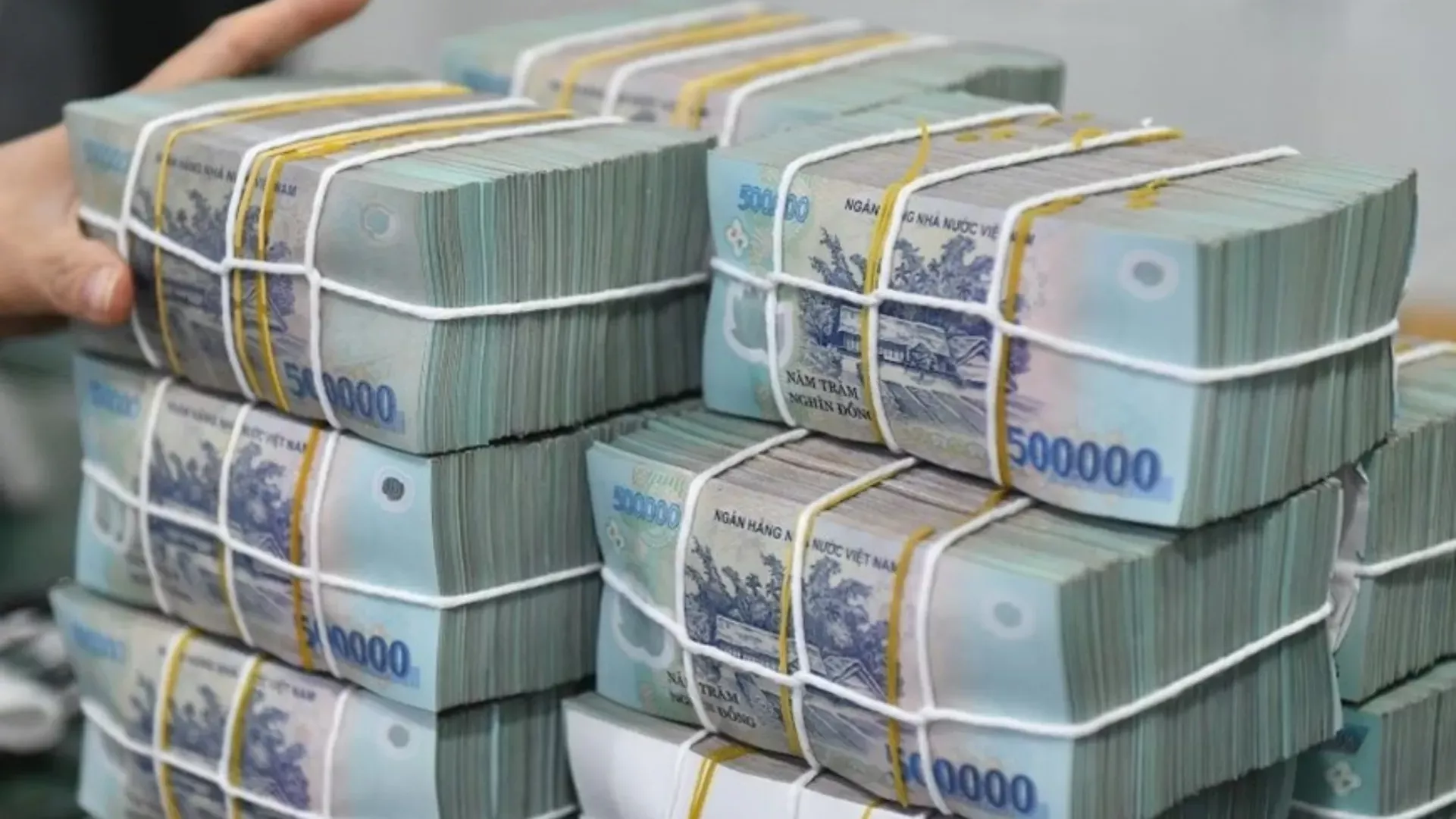 Lãi suất ngân hàng hôm nay 14/5/2025: Kỳ hạn 6 tháng cao nhất 5,65%