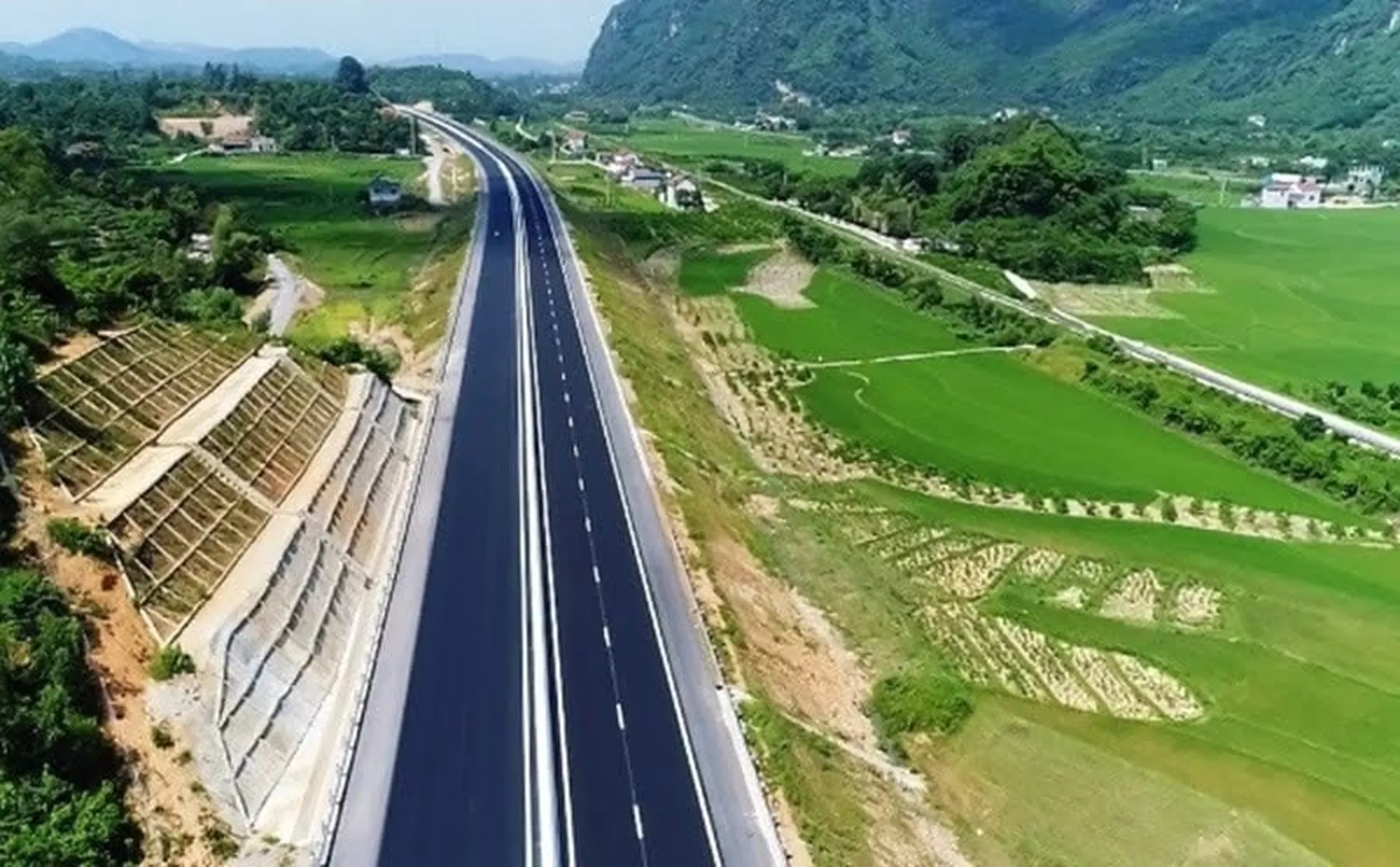 Chính thức khởi công cao tốc Hòa Bình – Mộc Châu: Mở đường phát triển mới cho Sơn La