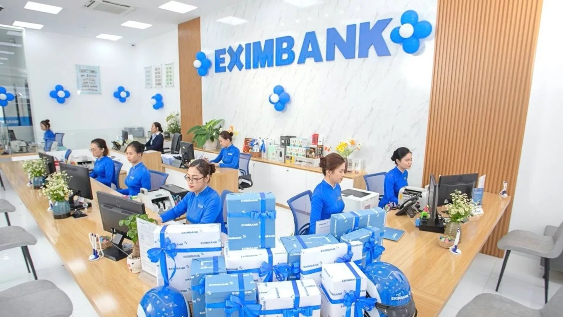 Lãi suất ngân hàng hôm nay 22/5/2025: Eximbank tăng kỳ hạn ngắn
