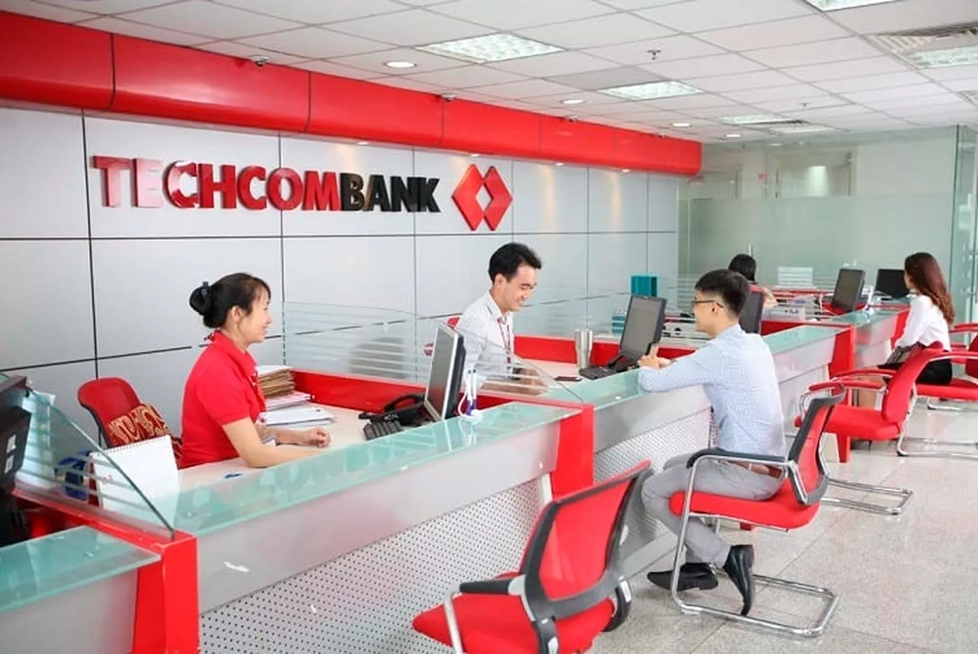 Vay ngân hàng Techcombank 3 tỷ mua nhà trong 20 năm, gốc lẫn lãi phải trả mỗi tháng là bao nhiêu?