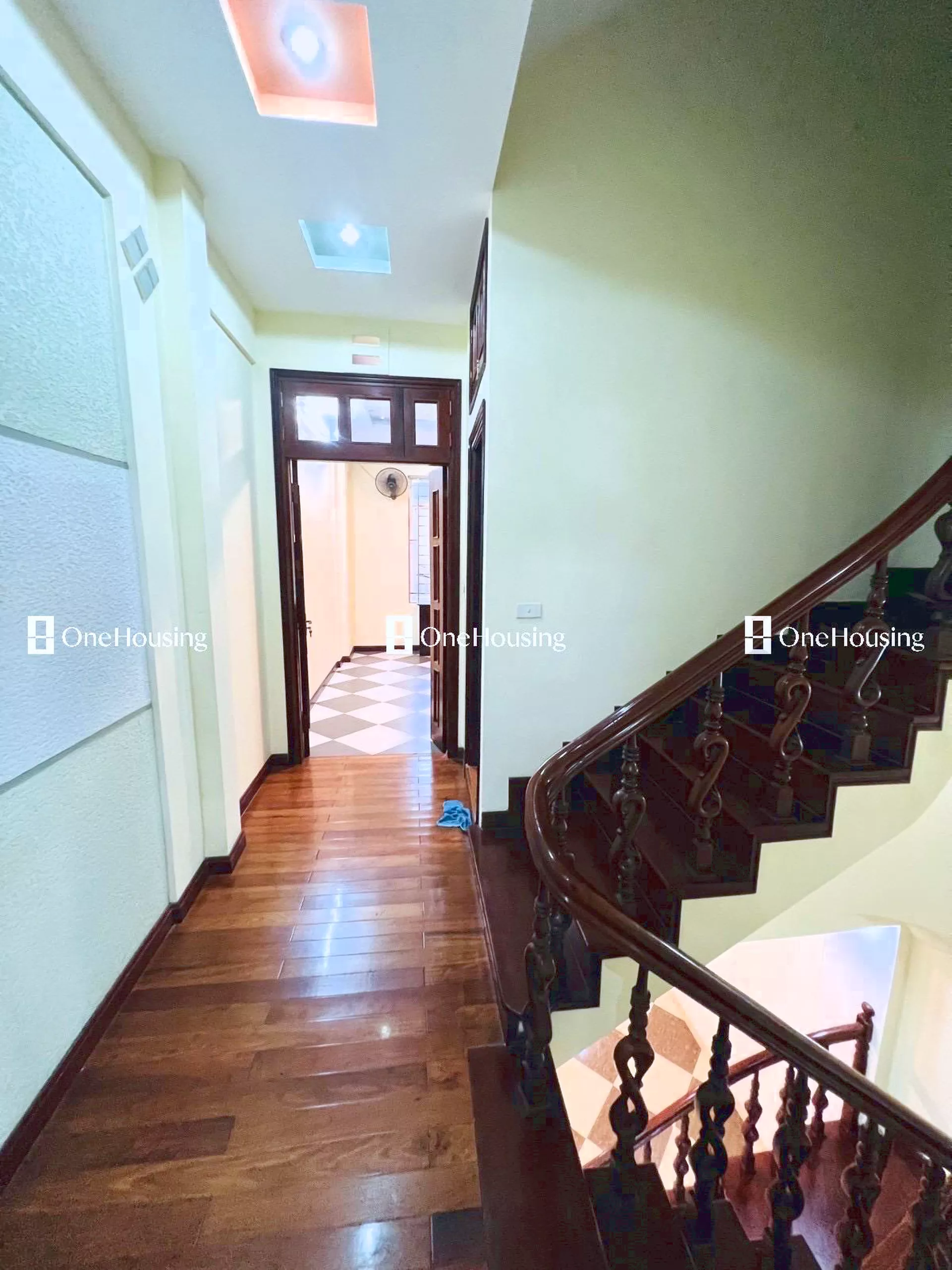 Nhà mặt ngõ cách Hoàng Quốc Việt 80m, P. Nghĩa Đô, Q. Cầu Giấy, TP. Hà Nội