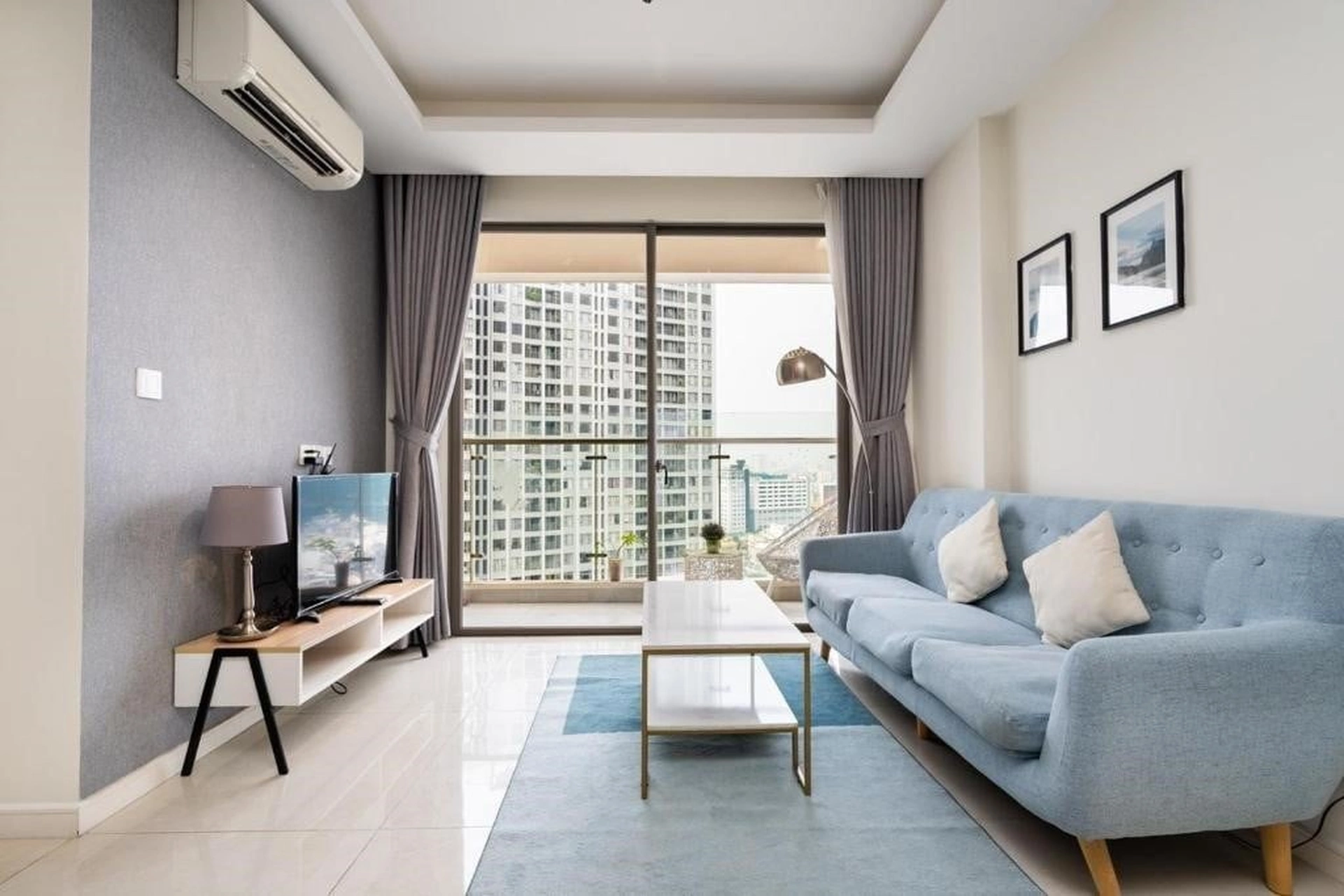 Cập nhật giá bán căn hộ 2PN tầm view hướng ra sông Bến Vân Đồn tại Masteri Millennium