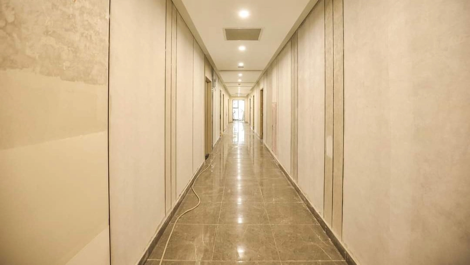 Độ cao và chiều rộng của hành lang chung cư Masteri West Heights là bao nhiêu?