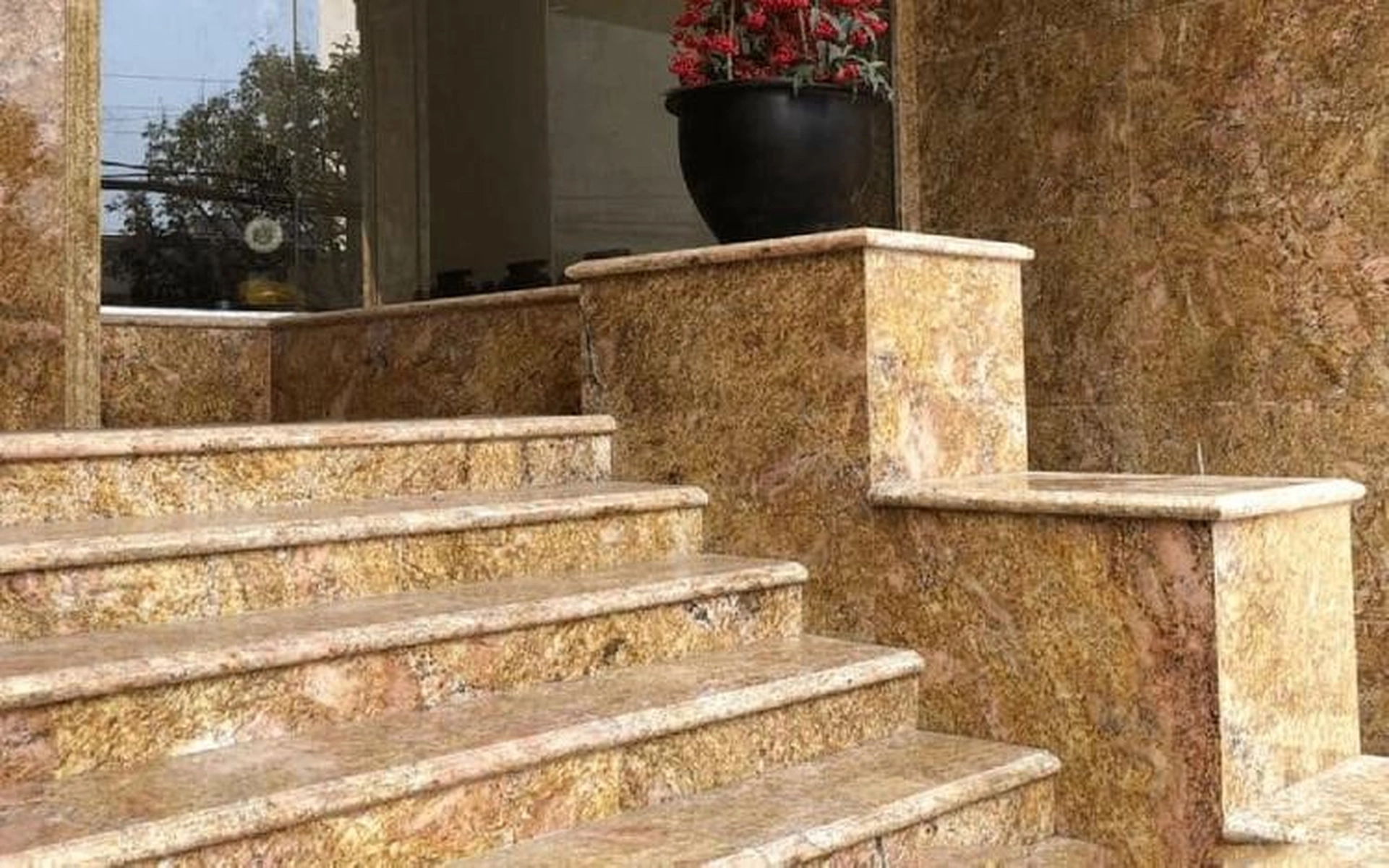 Bậc tam cấp là gì? Cách xây bậc tam cấp cho nhà ở chuẩn phong thủy