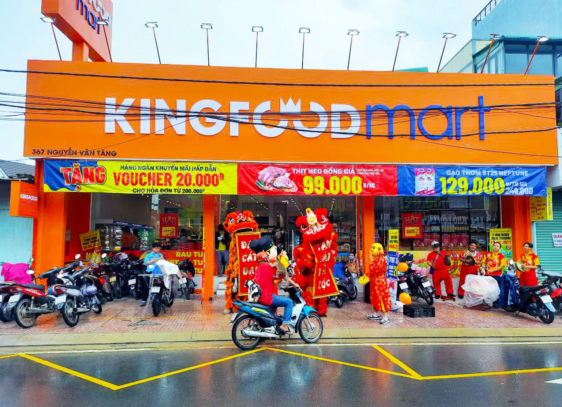 Gần Masteri Centre Point có những siêu thị nào?
