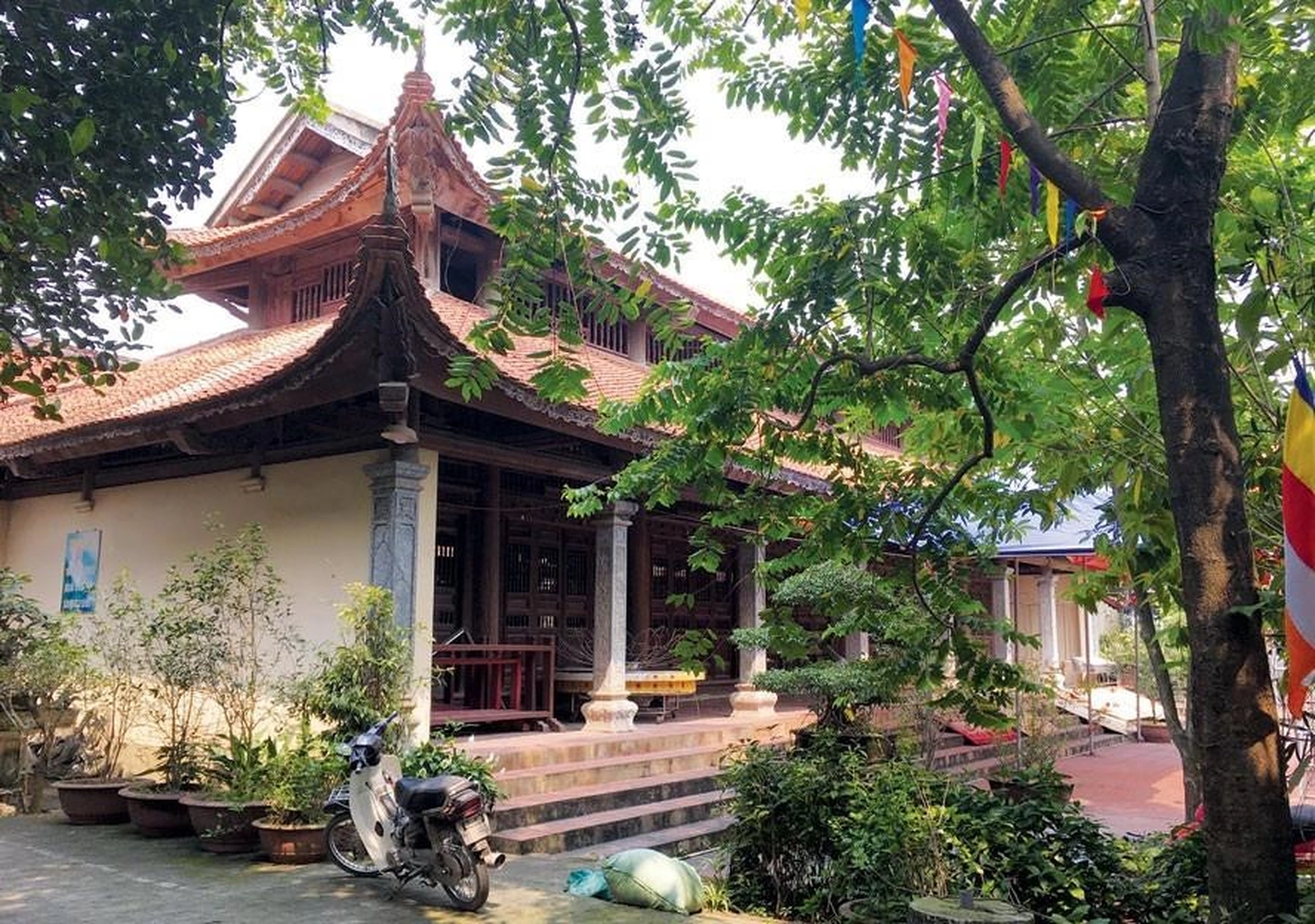Top 3 ngôi chùa gần chung cư Gemek Tower huyện Hoài Đức