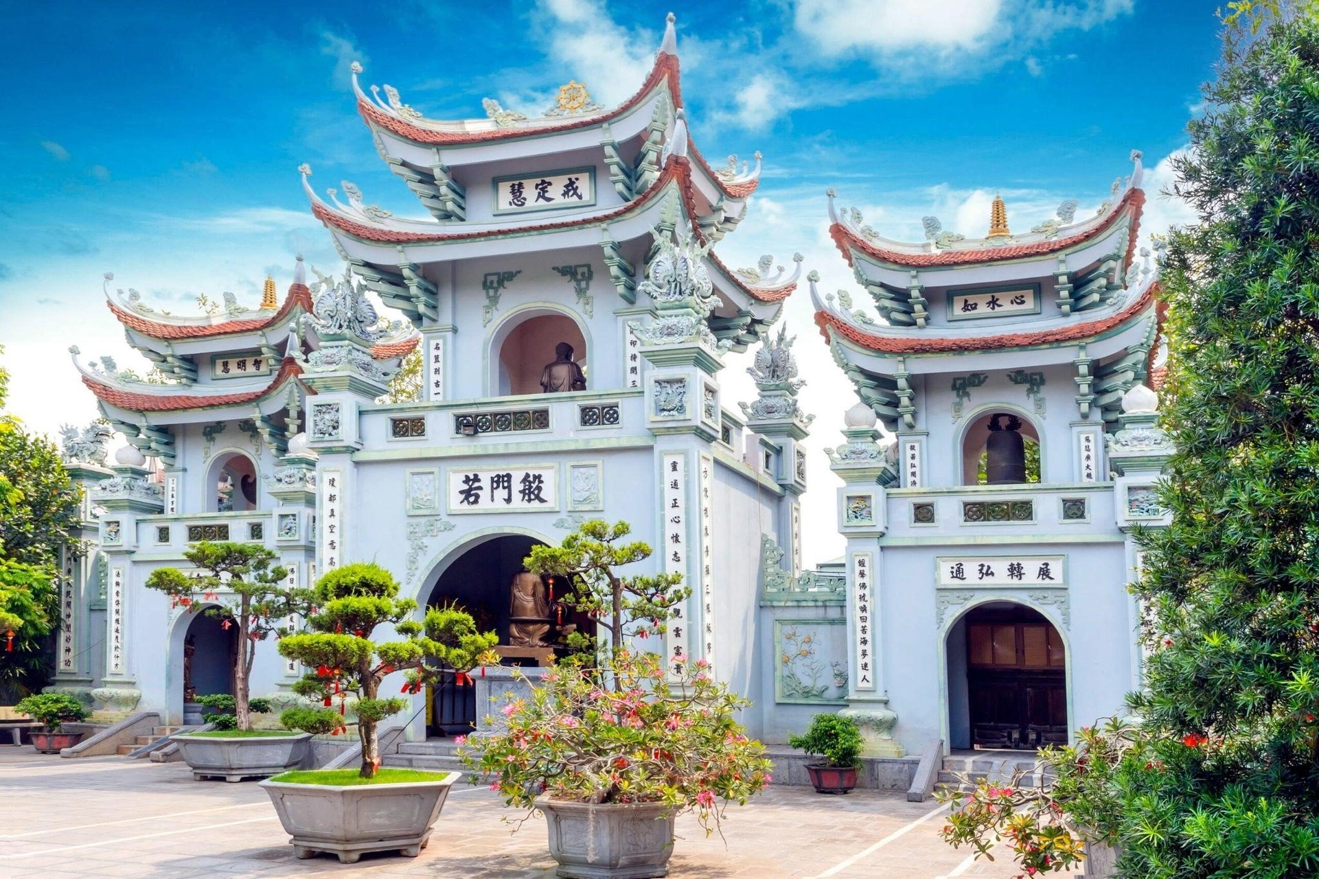 Top 3 ngôi chùa gần chung cư Lộc Ninh Singashine huyện Chương Mỹ