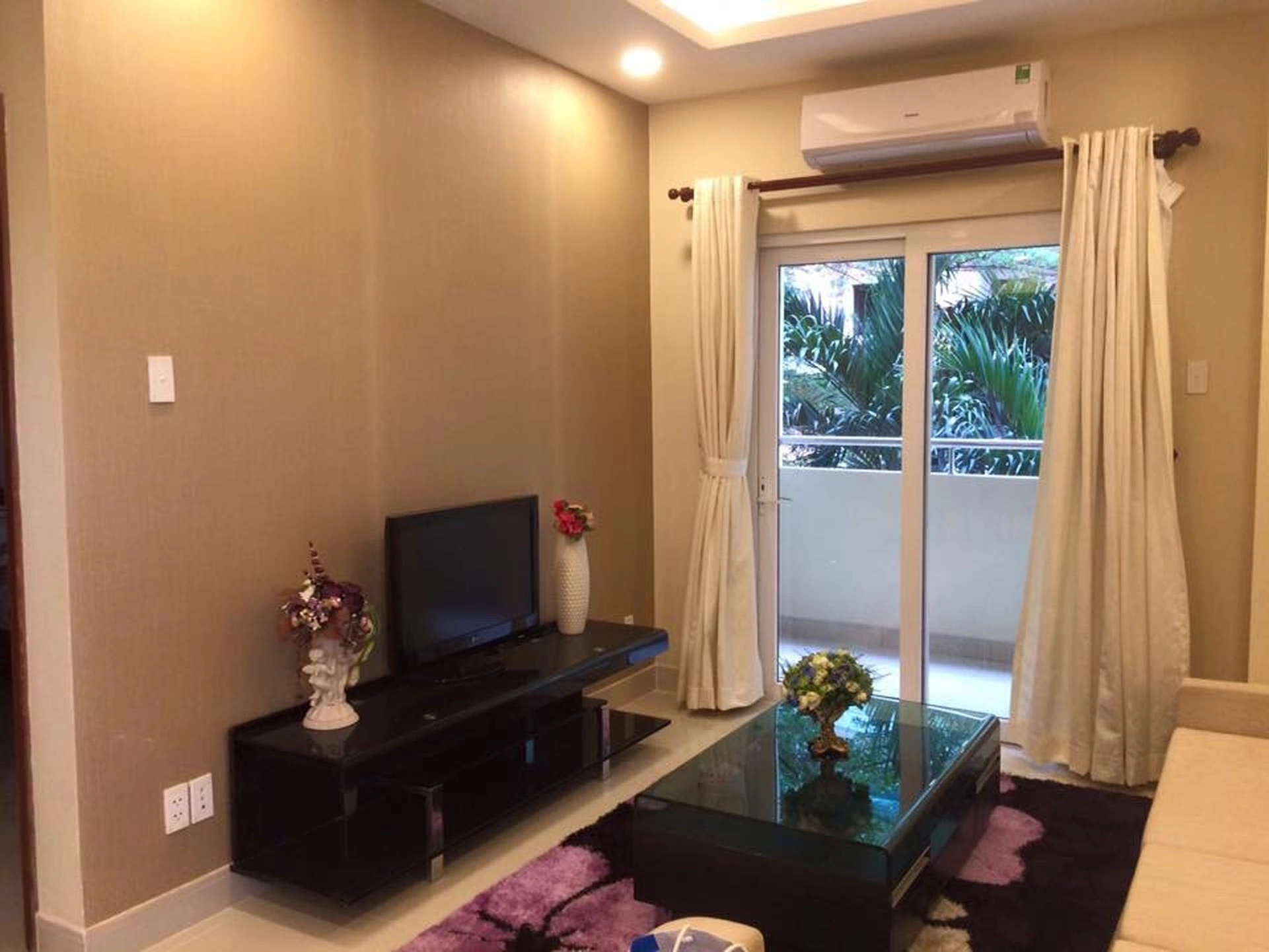 Căn hộ chung cư quận 12 Hiệp Thành Buildings có diện tích bao nhiêu m2?