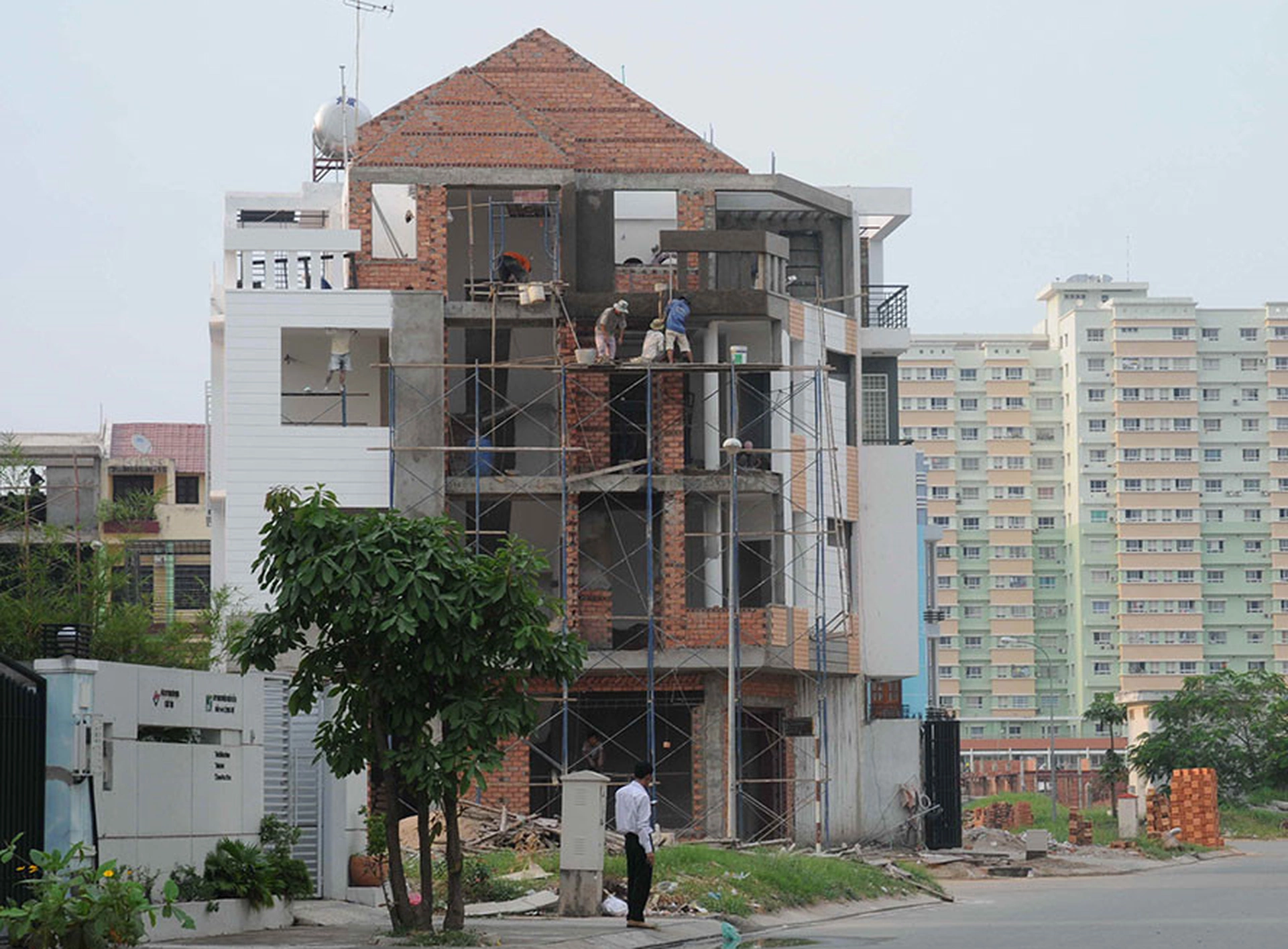 Nhà xây dựng trái phép đã xây xong có được hợp thức hóa không?