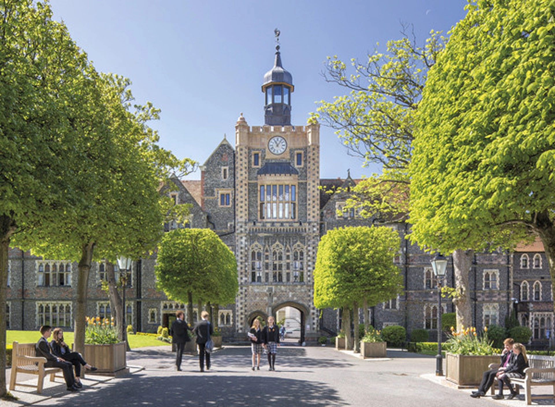 Quy chế tuyển sinh của trường Brighton College Việt Nam là gì? Tiếp nhận học sinh từ bao nhiêu tuổi?