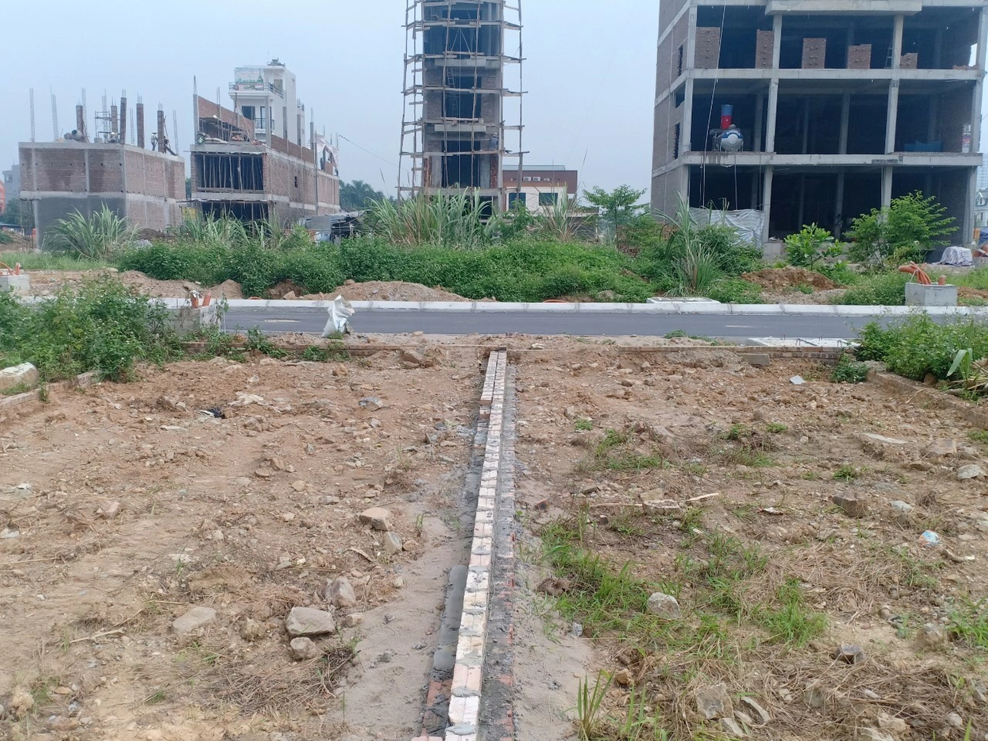 Đất dịch vụ là gì? Có được cấp sổ đỏ không?