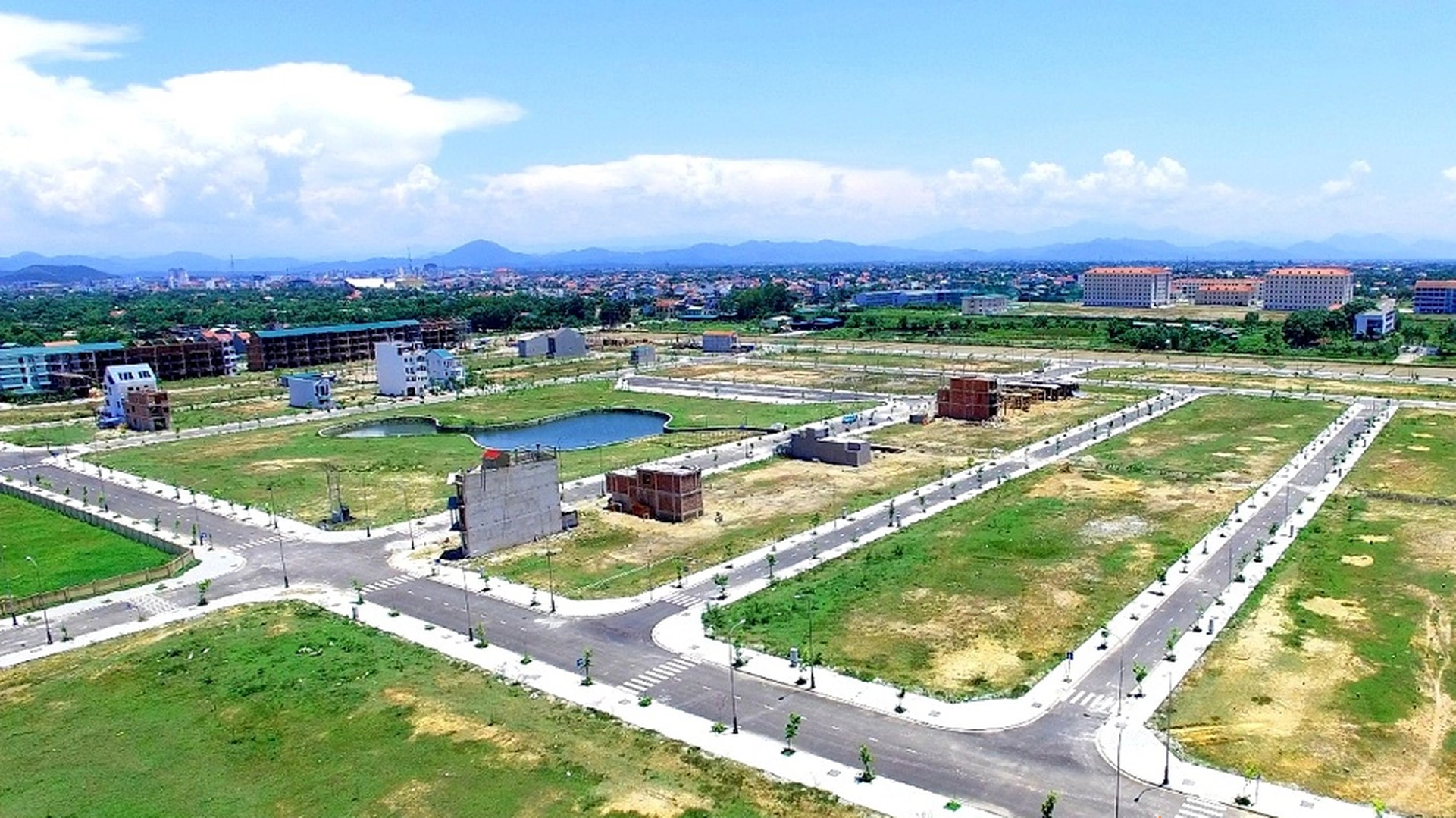 Đất 50 năm bị thu hồi được đền bù không? Mức giá thế nào? 