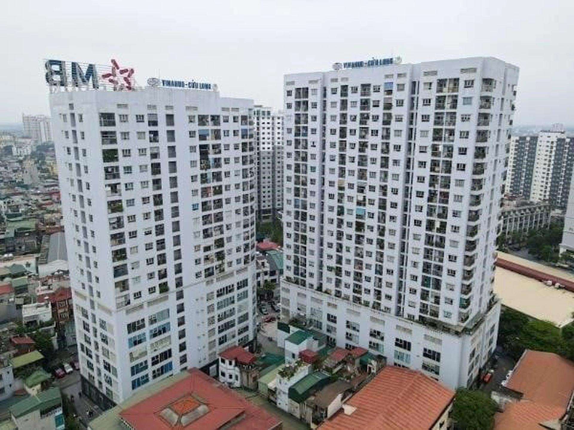 Gần chung cư 536A Minh Khai có trường THCS và THPT nào?