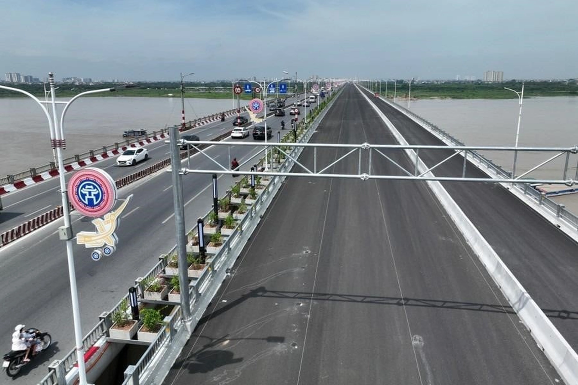 Cầu Vĩnh Tuy 2 bao giờ thông xe?