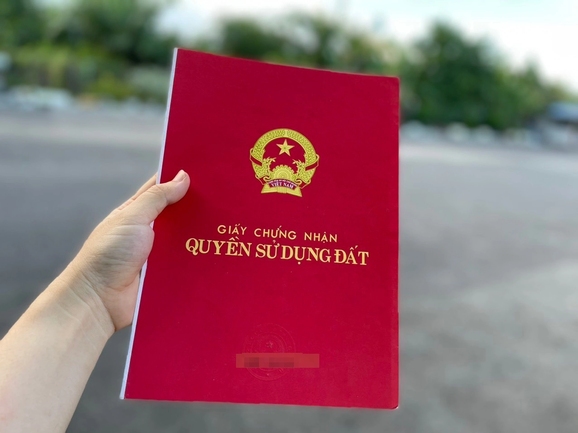 Có sổ đỏ trong tay, người mua được hưởng lợi thế nào?