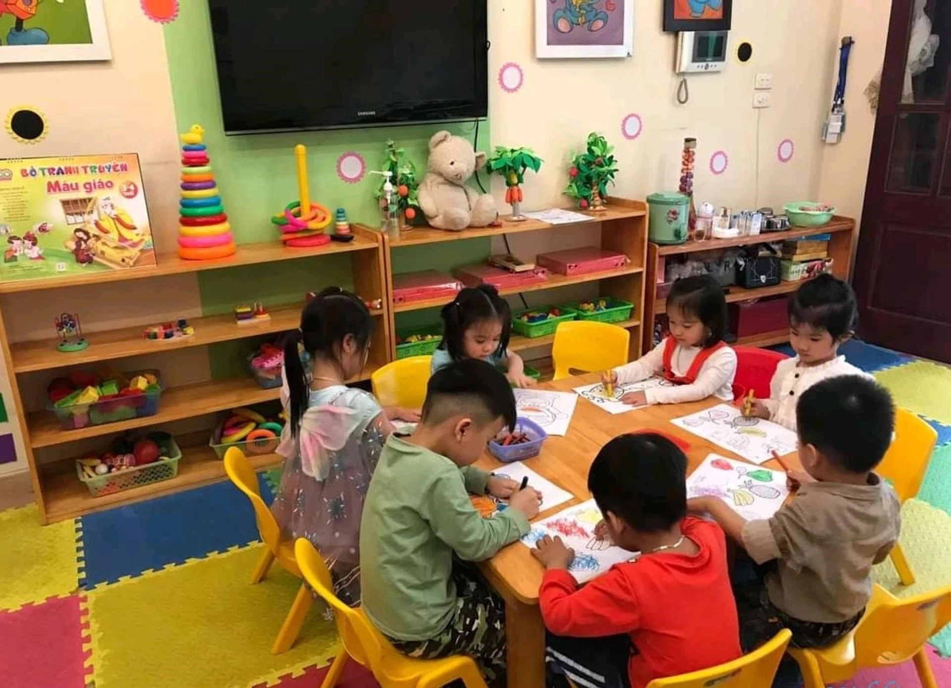 Chung cư Xuân Thủy Tower gần những trường mầm non nào?