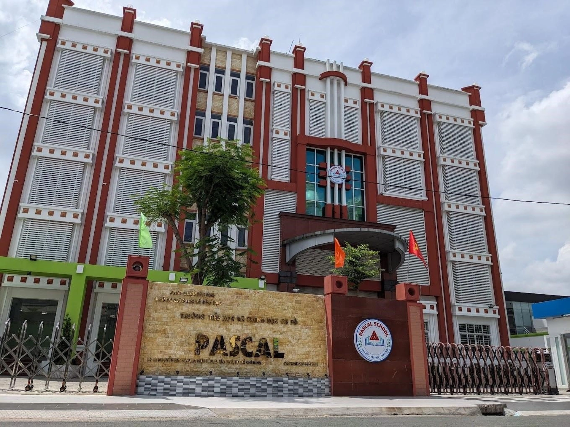 Điểm danh top 3 trường trung học cơ sở tốt nhất gần chung cư Quang Thái, quận Tân Phú