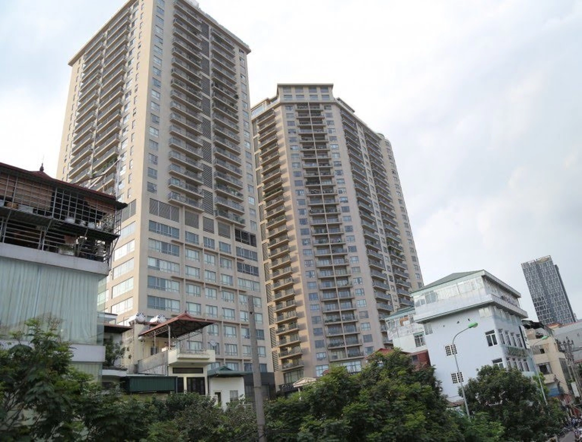 Chung cư Sky City Tower có những tiện ích nội khu, ngoại khu nào?
