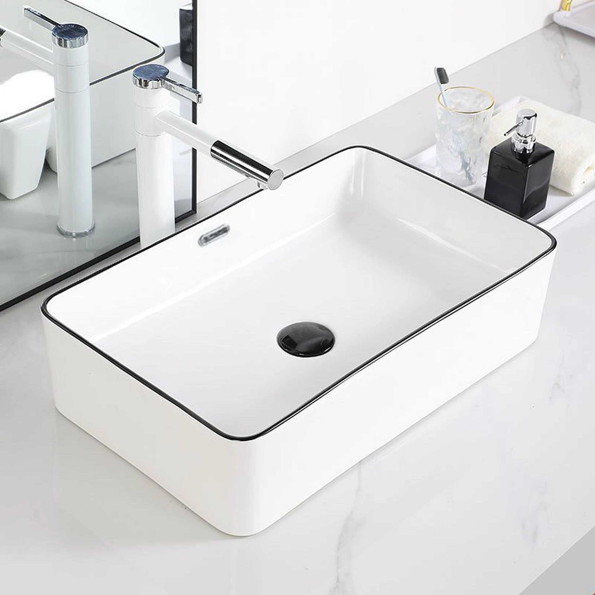 Có thể sử dụng lavabo vuông trong những không gian phòng tắm nào?