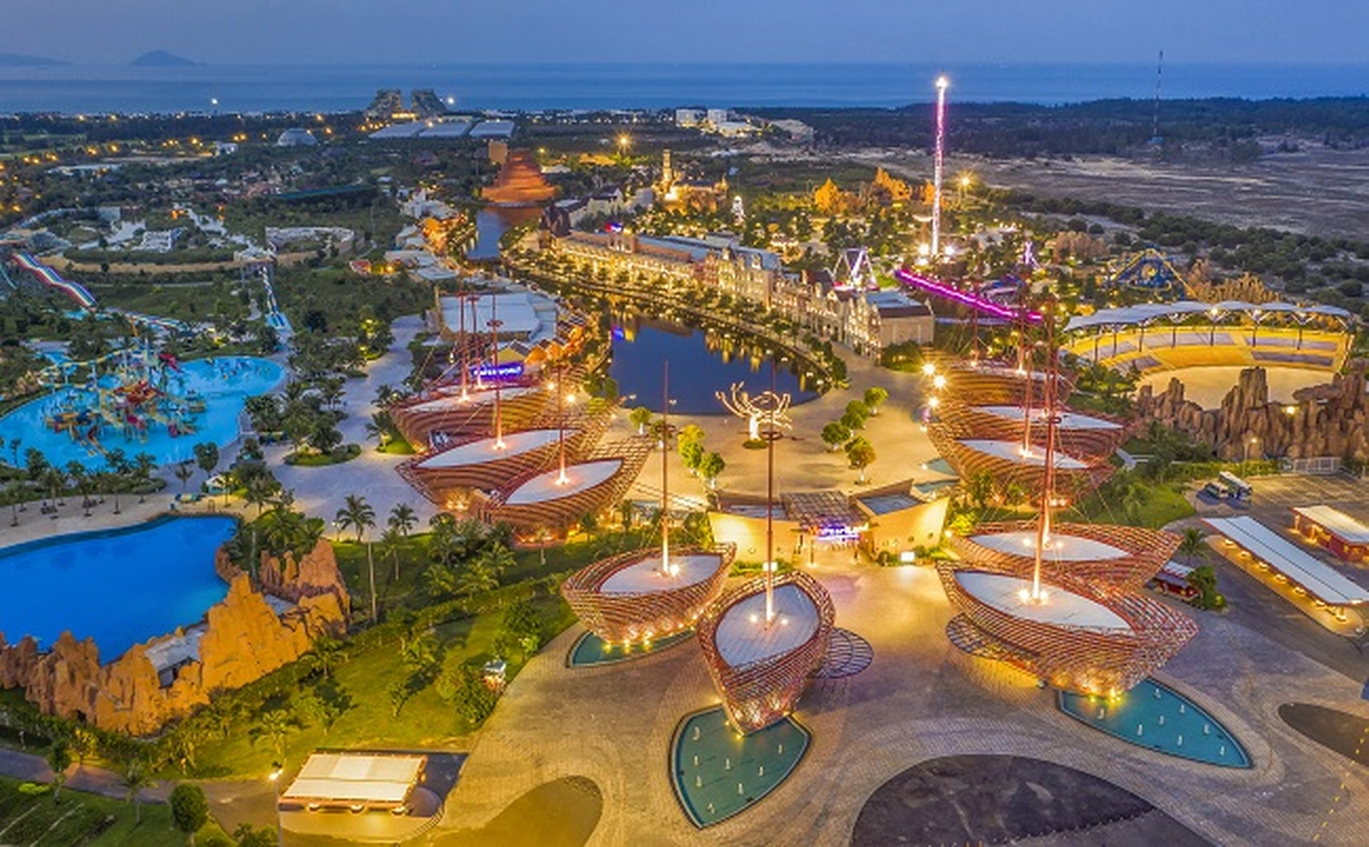 Vinpearl Nam Hội An có công viên nước không?