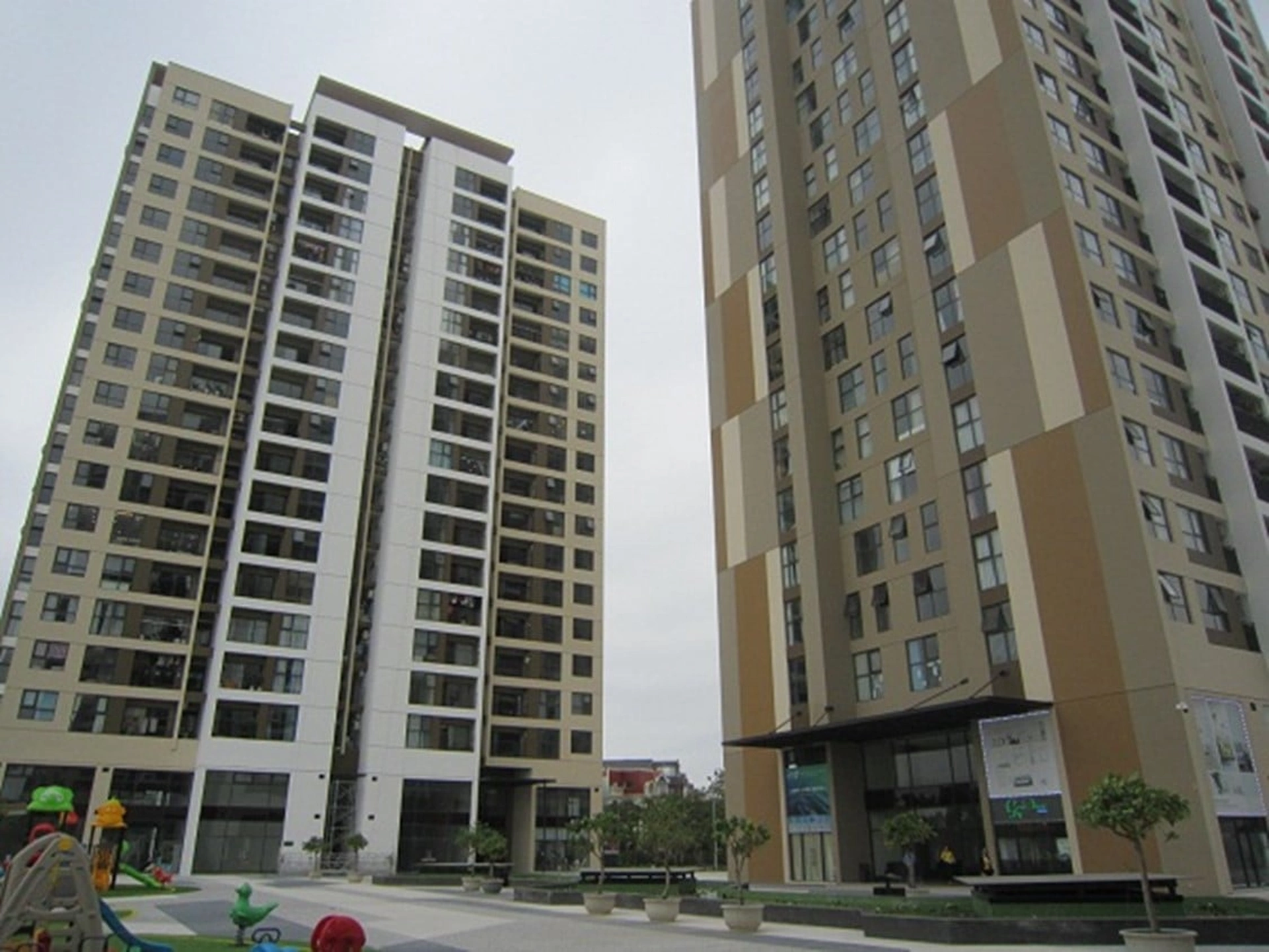 Có đủ chỗ đậu ôtô và xe máy tại chung cư Việt Hưng Green Park quận Long Biên không?