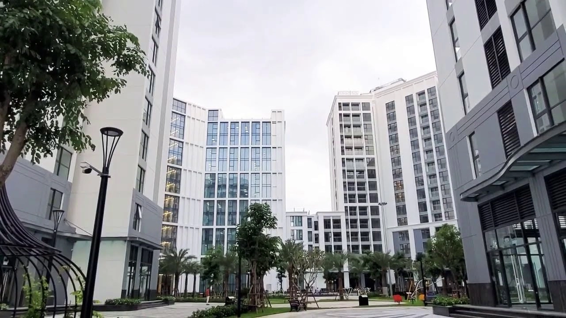 So sánh căn hộ tòa S2 và S3 chung cư Vinhomes Symphony