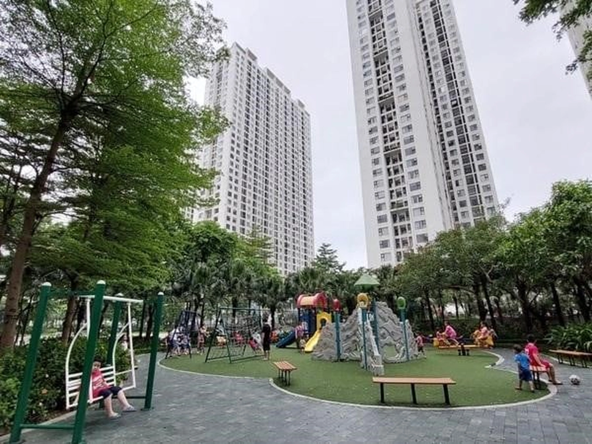 Có đủ chỗ đậu ôtô và xe máy tại chung cư An Bình City không?