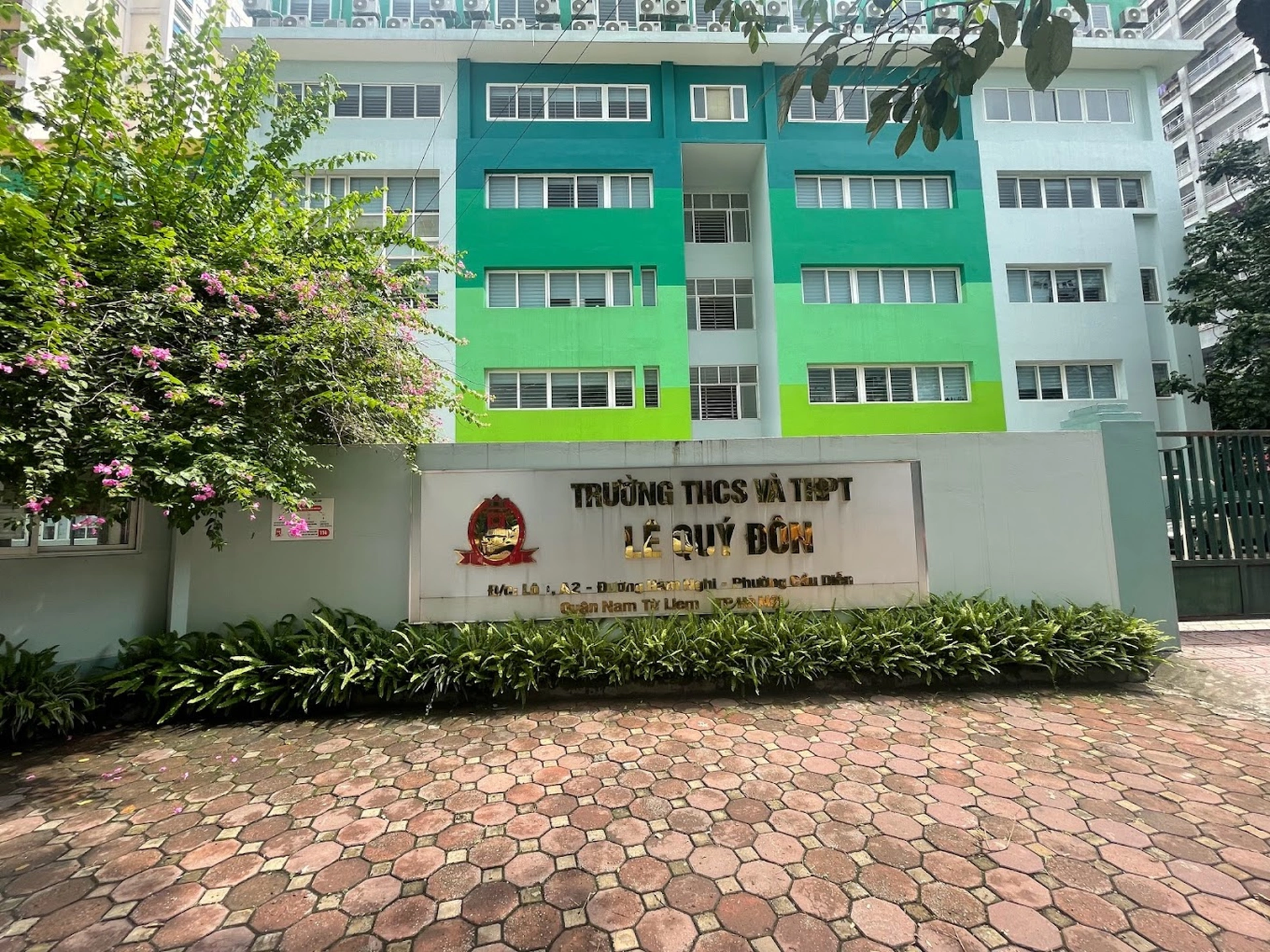Chung cư CT3 Lê Đức Thọ gần những trường trung học phổ thông nào?