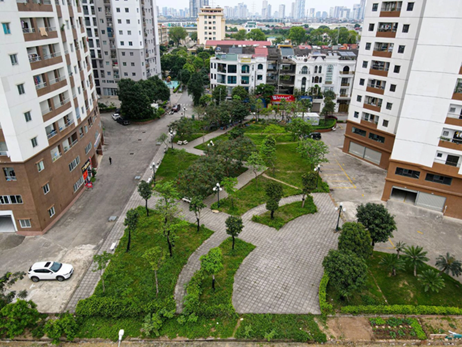 Có đủ chỗ đậu ôtô và xe máy tại Khu nhà ở Bộ Tư Lệnh Thủ Đô không?