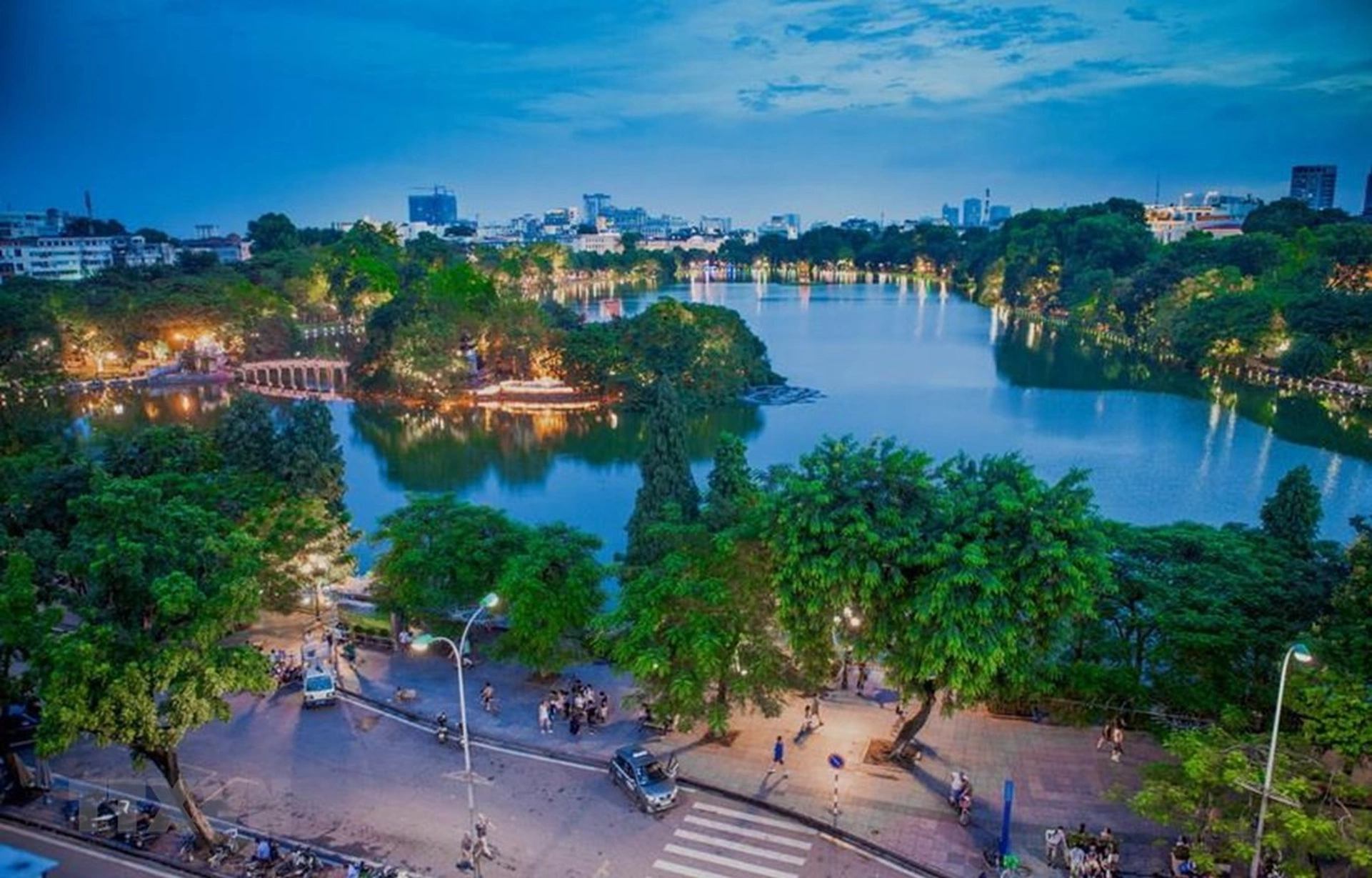 Giá bán nhà riêng, nguyên căn phố Đào Duy Từ, quận Hoàn Kiếm hiện tại là bao nhiêu?