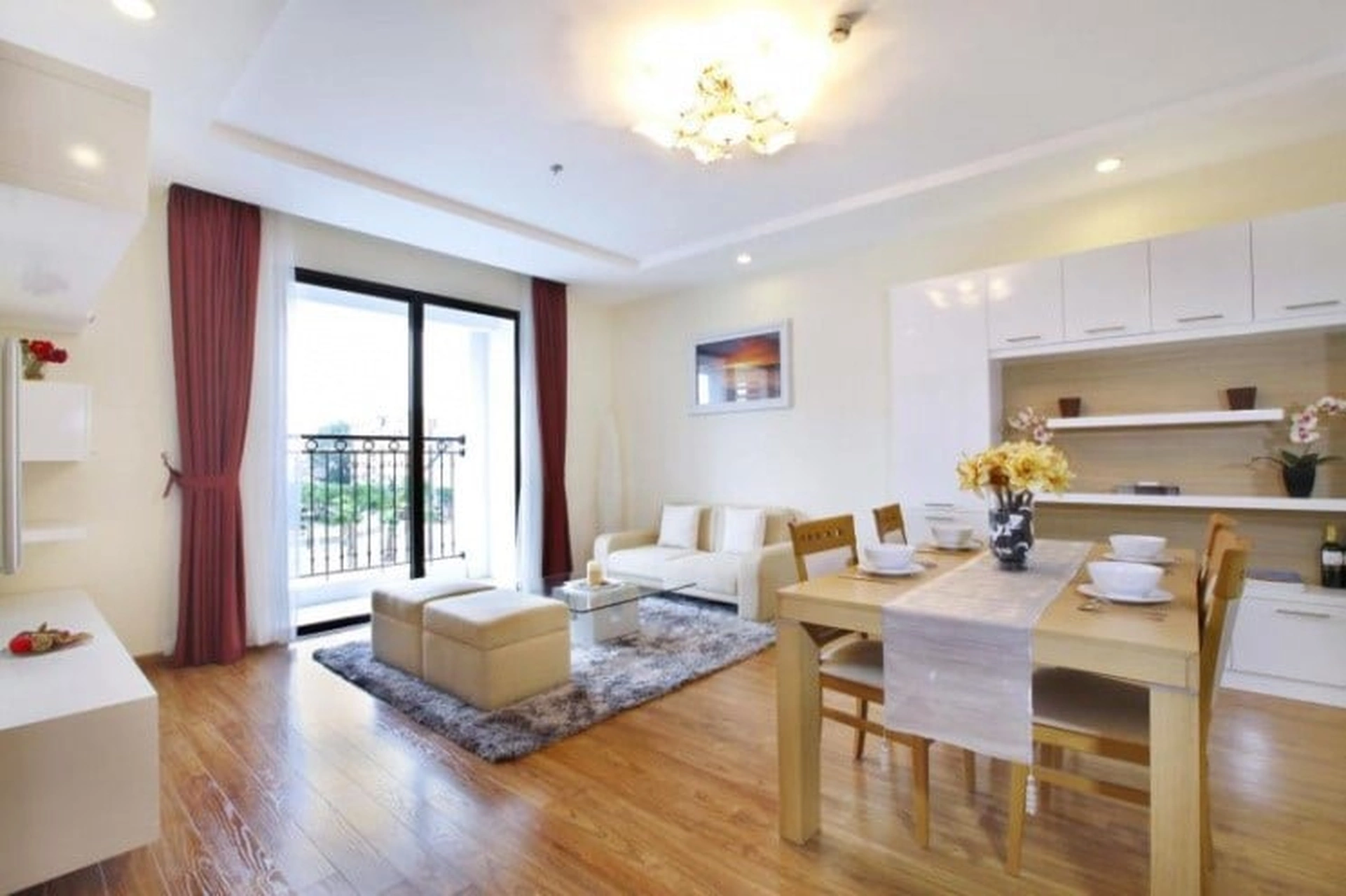 So sánh biến động giá của căn hộ chung cư Lilama Plaza và New Horizon City