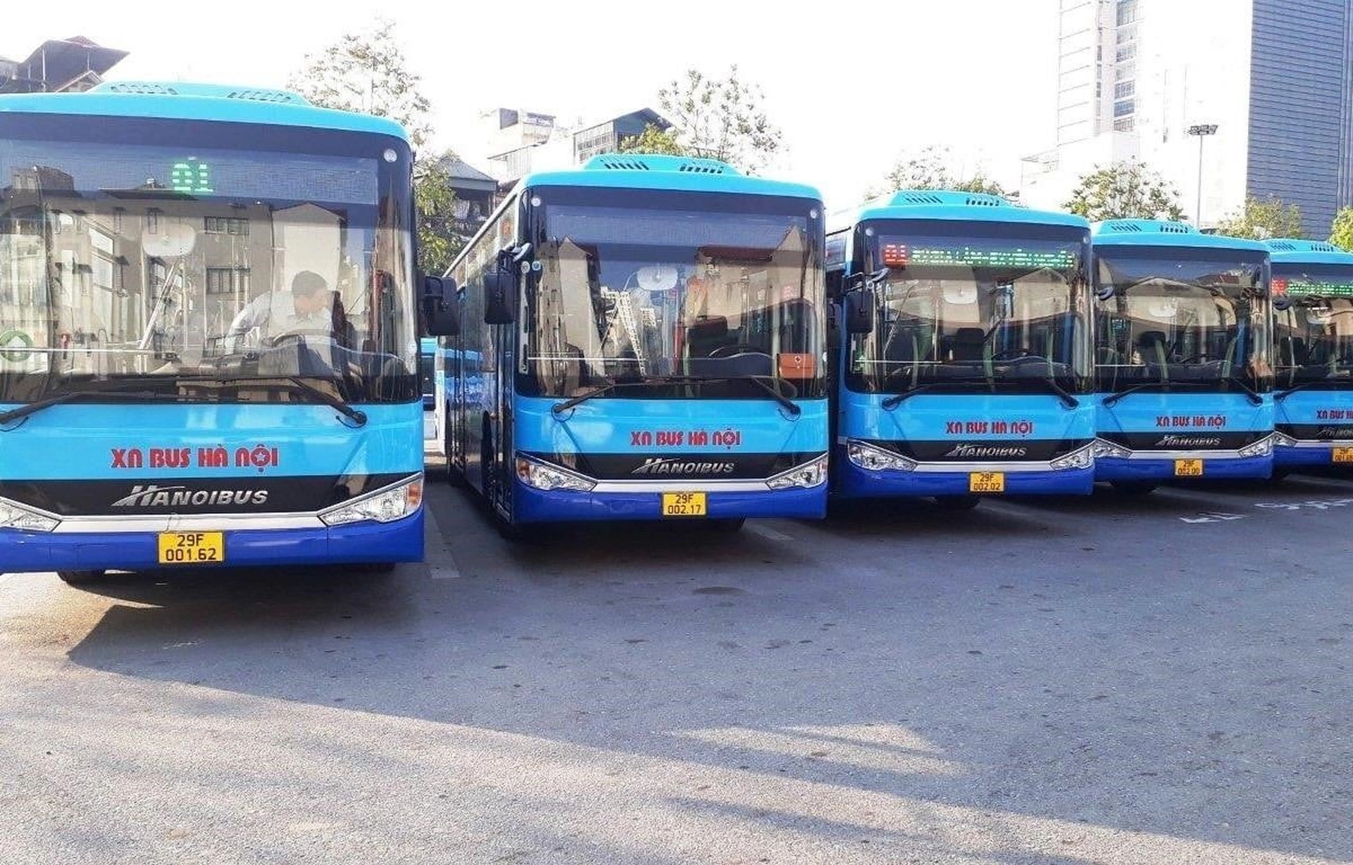 Có những tuyến xe bus nào đi qua chung cư Hòa Bình Green City?