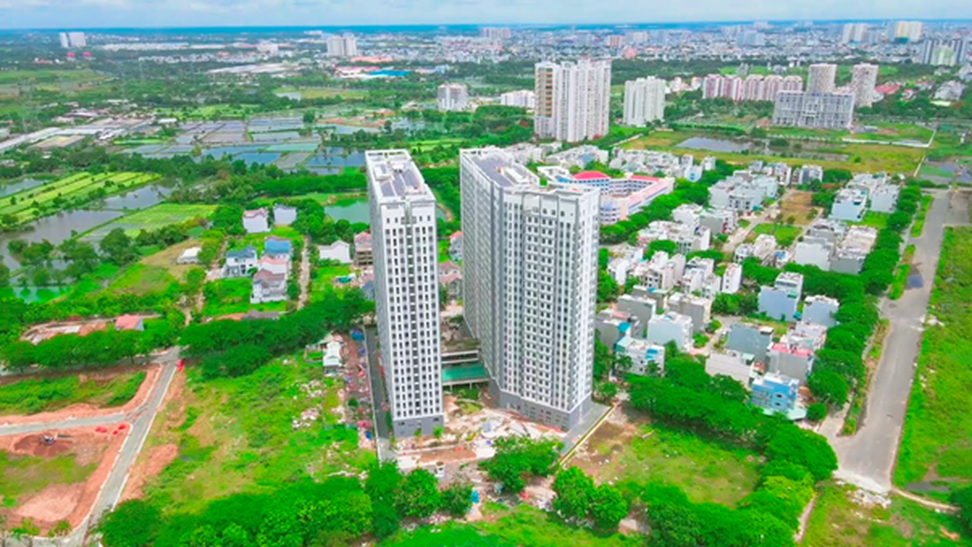Có đủ chỗ đậu ôtô và xe máy chung cư Sài Gòn Intela huyện Bình Chánh không?