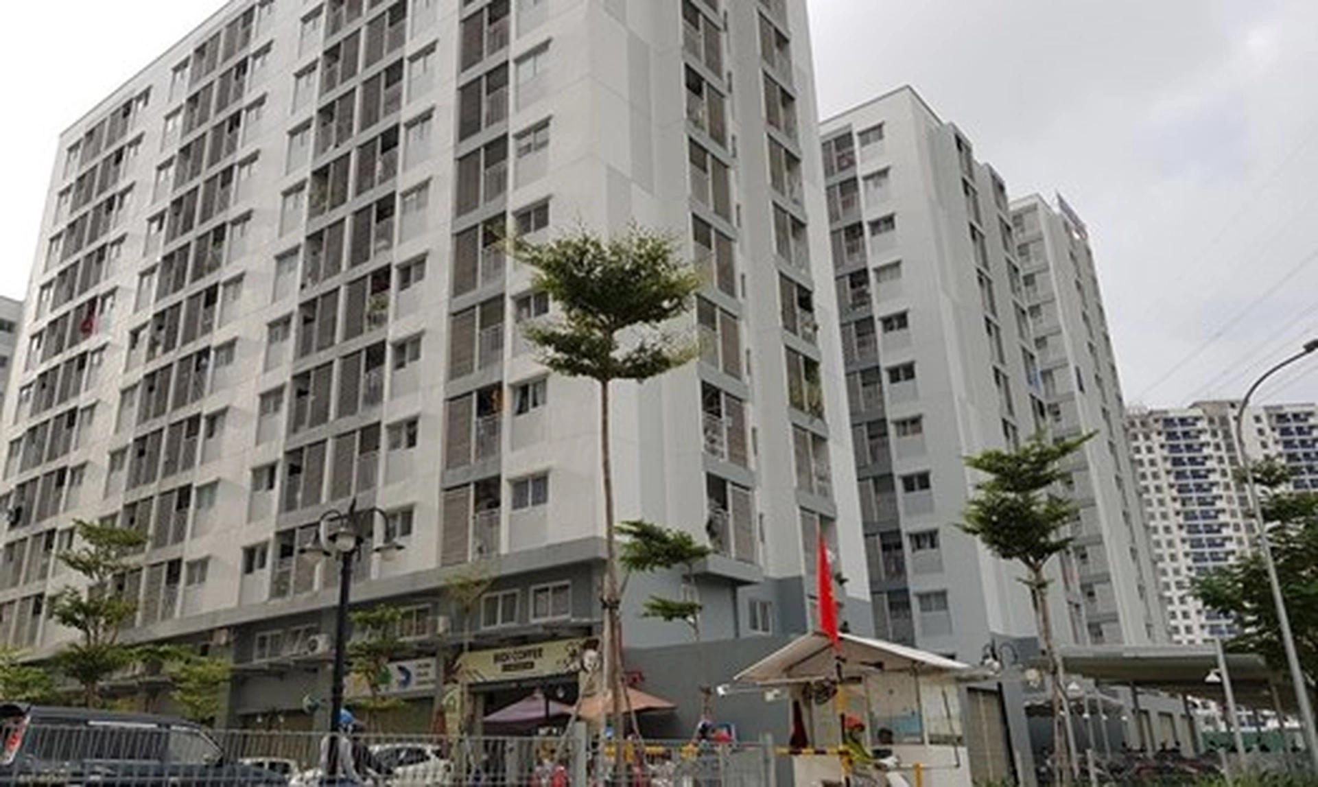 Có đủ chỗ đậu ôtô và xe máy chung cư HQC Tây Ninh không?