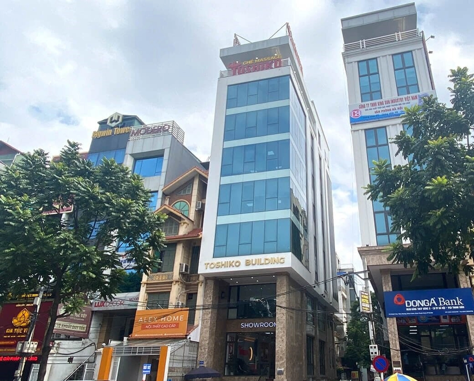 Nhà mặt phố tại đường Khuất Duy Tiến, quận Cầu Giấy giá bán bao nhiêu?