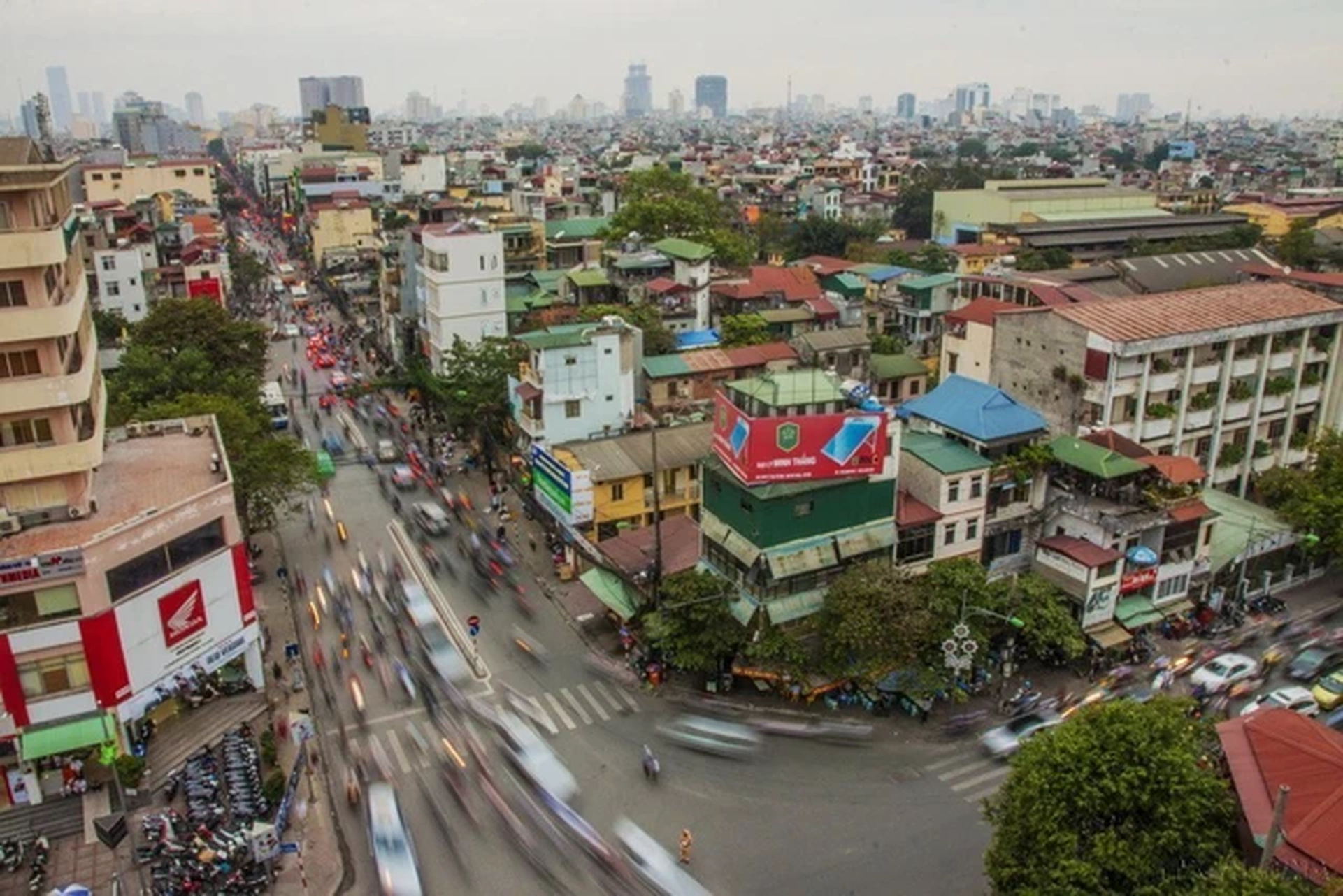 Nhà mặt ngõ cách đường Khâm Thiên 100m, quận Đống Đa có giá bán bao nhiêu?
