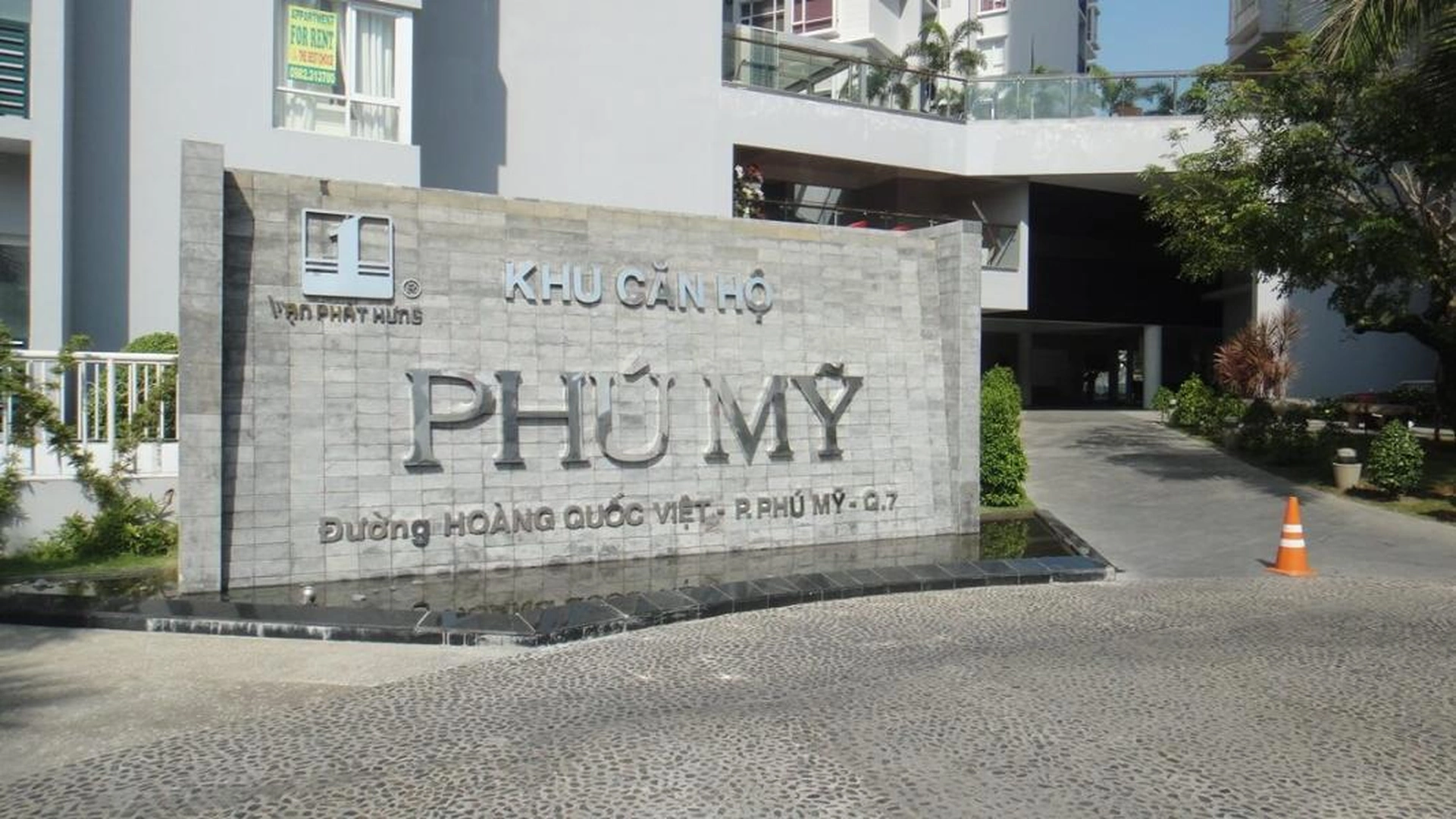 Có đủ chỗ đậu ôtô và xe máy chung cư Mỹ Phú Apartment Quận 7 không?