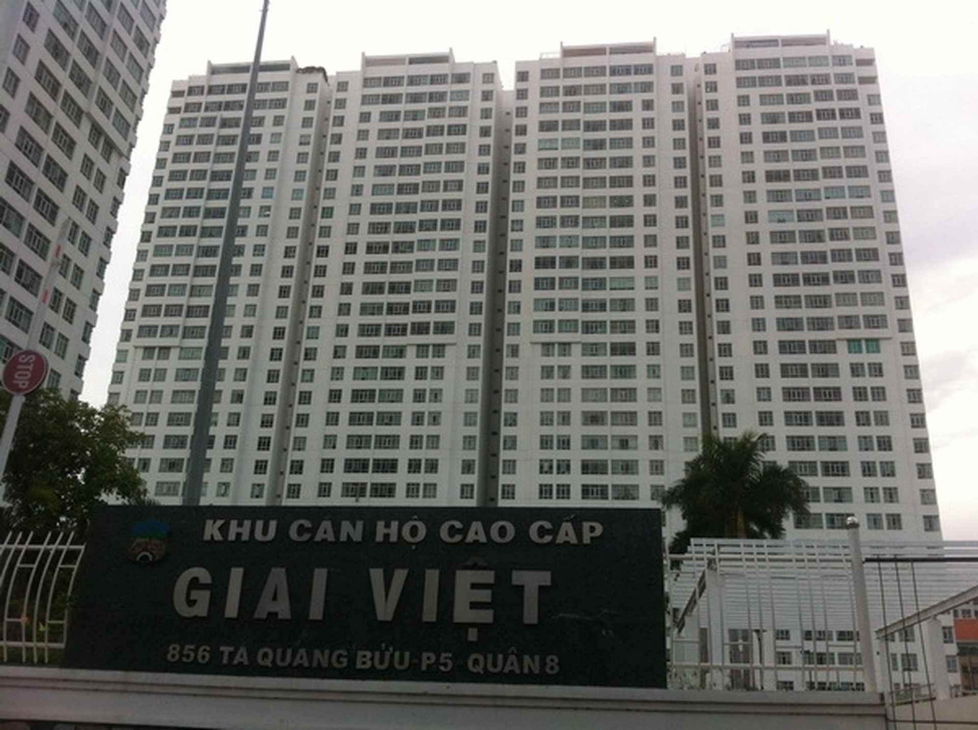 Có đủ chỗ đậu ôtô và xe máy chung cư Giai Việt Residence Quận 8 không?
