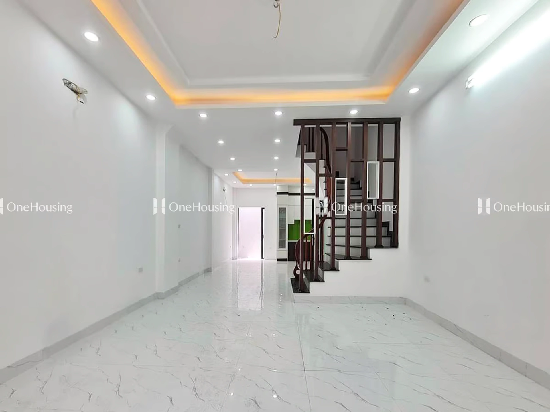 Nhà mặt ngõ cách phố Nguyễn Đức Cảnh 50m, quận Hoàng Mai có giá bán bao nhiêu?
