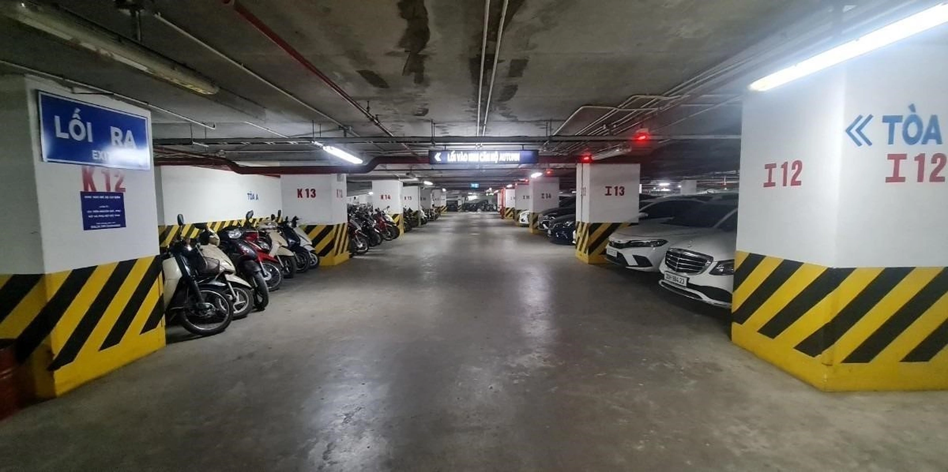 Có đủ chỗ đậu ôtô và xe máy chung cư The Flemington Quận 11 không?