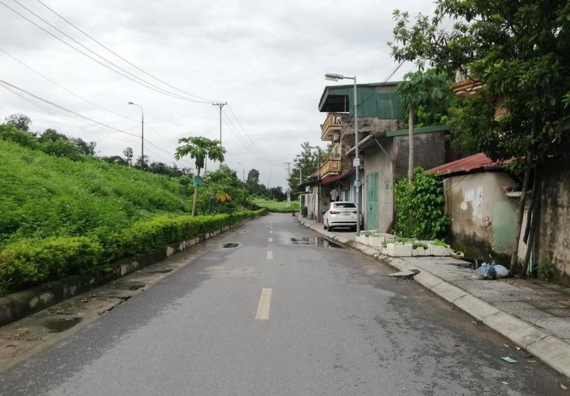 Giá bán nhà riêng, nguyên căn đường Khuyến Lương, quận Hoàng Mai hiện tại là bao nhiêu?