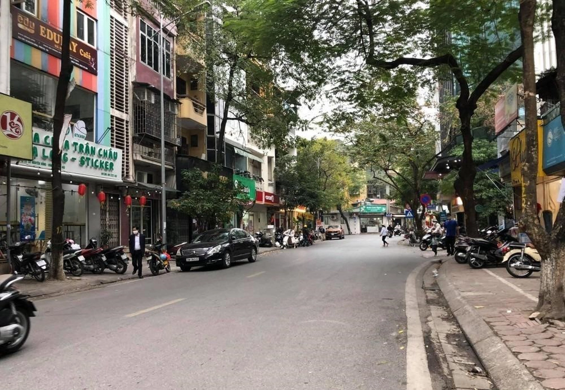 Cập nhật giá bán nhà riêng 4PN tại phường Láng Hạ, quận Đống Đa