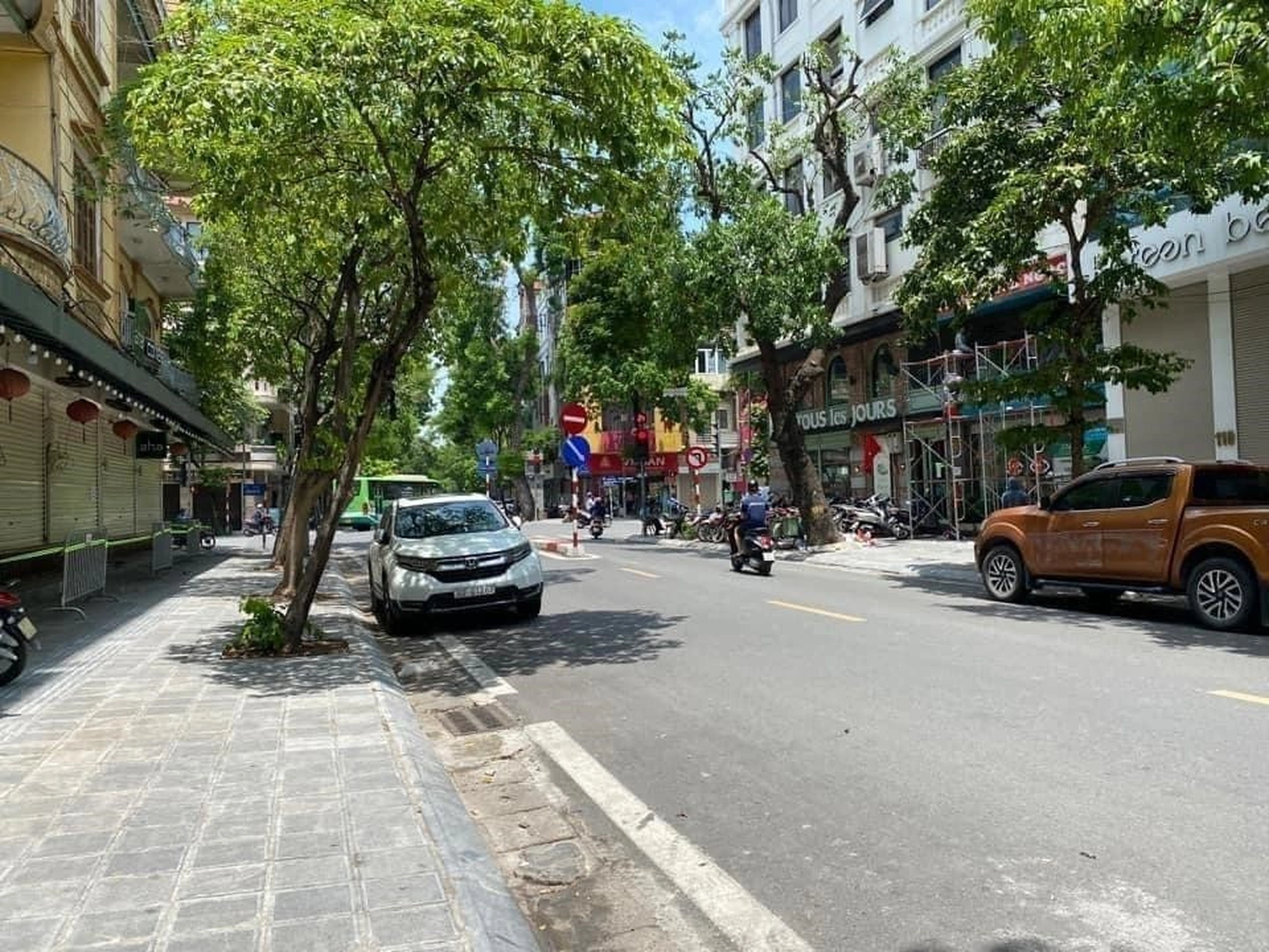 Giá bán nhà riêng, nguyên căn phố Ái Mộ, quận Long Biên hiện tại là bao nhiêu?