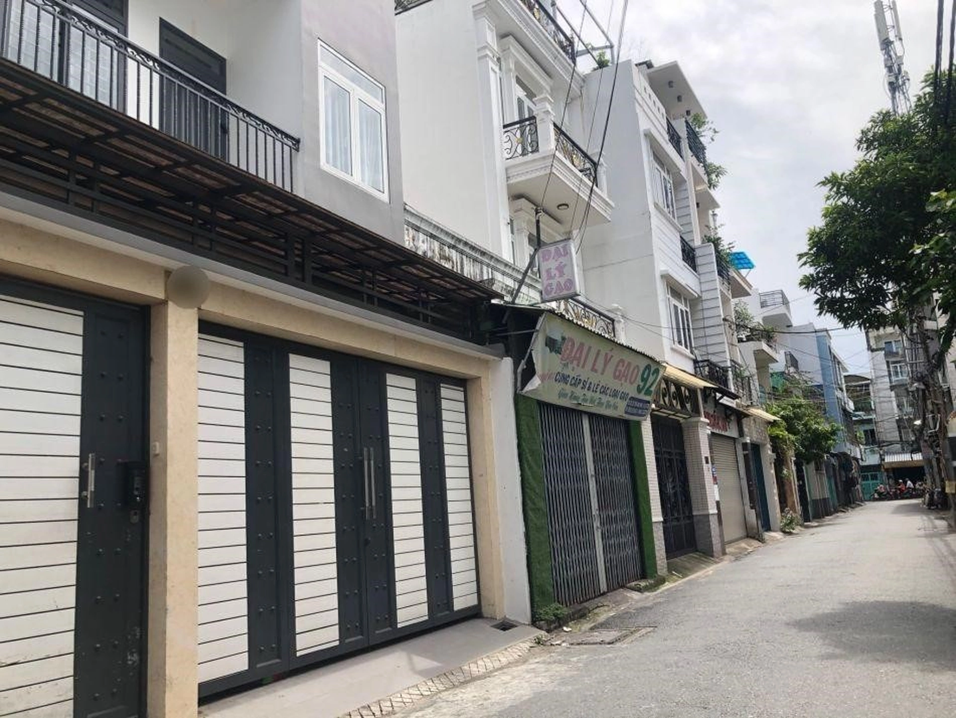 Nhà riêng gần chợ Thảo Điền, quận 2 có giá bán bao nhiêu?