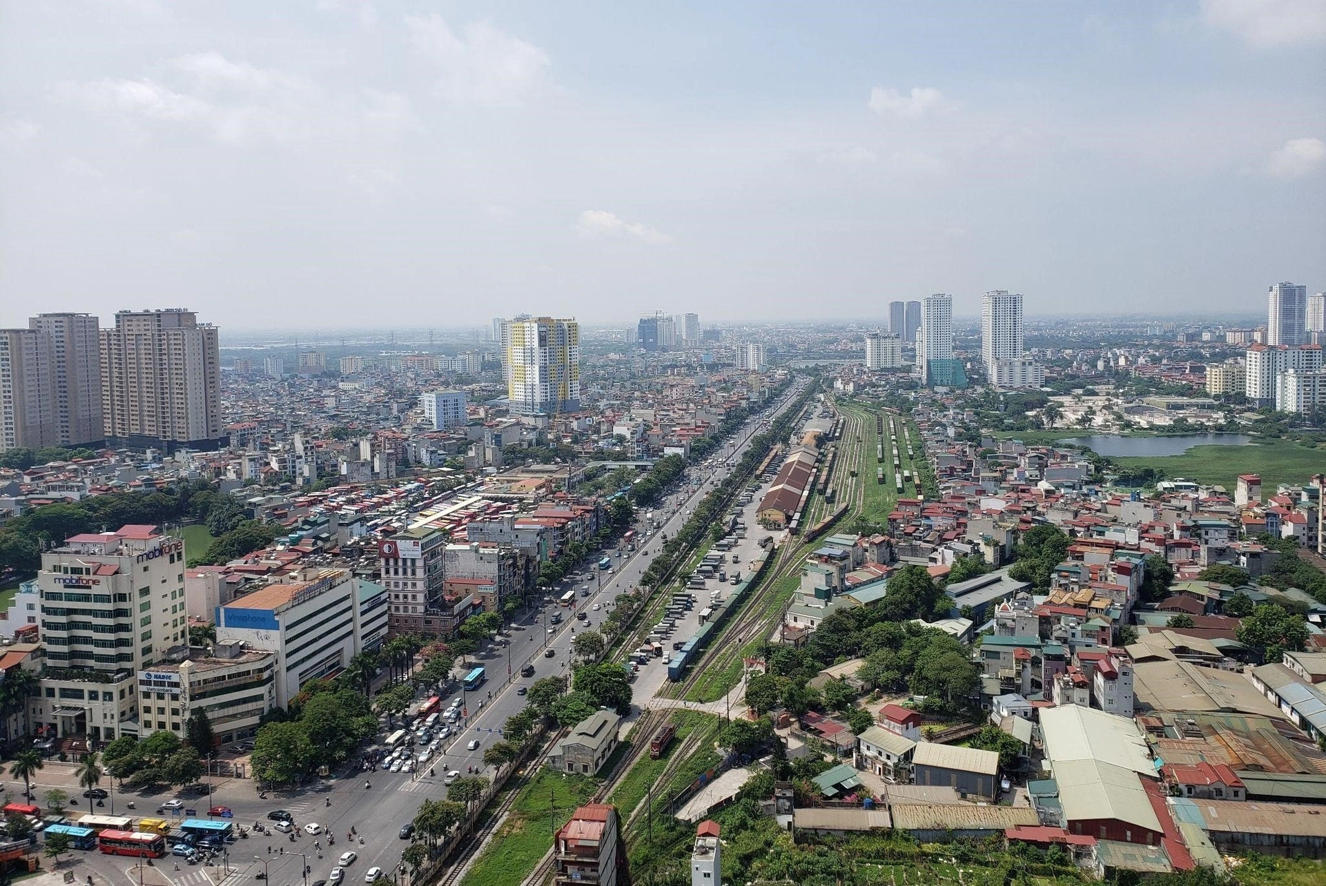 Nhà riêng ô tô vào được quận Thanh Xuân đang có giá bán bao nhiêu?