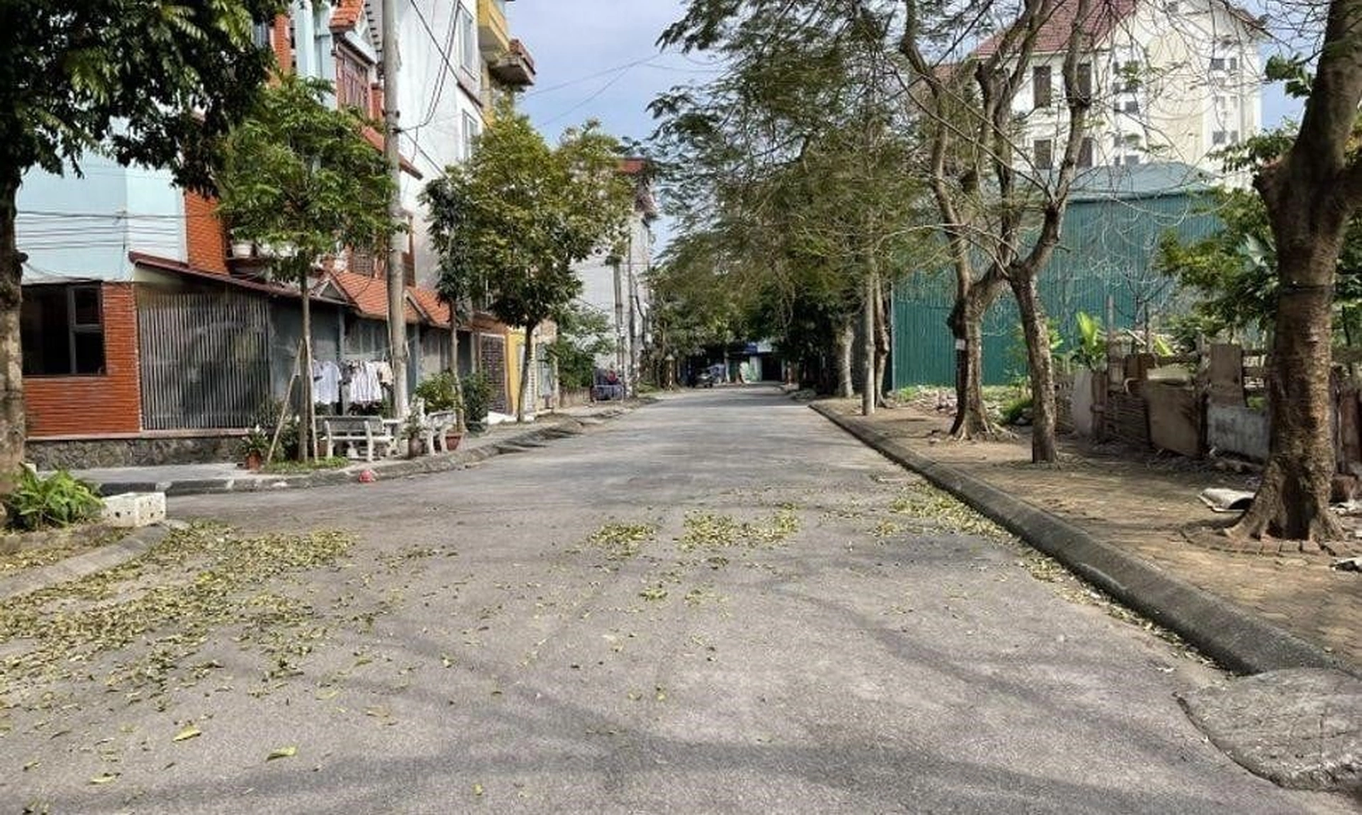 Địa điểm tiến hành thủ tục nhập khẩu với hộ gia đình mua nhà đất tại phố Đức Giang, quận Long Biên